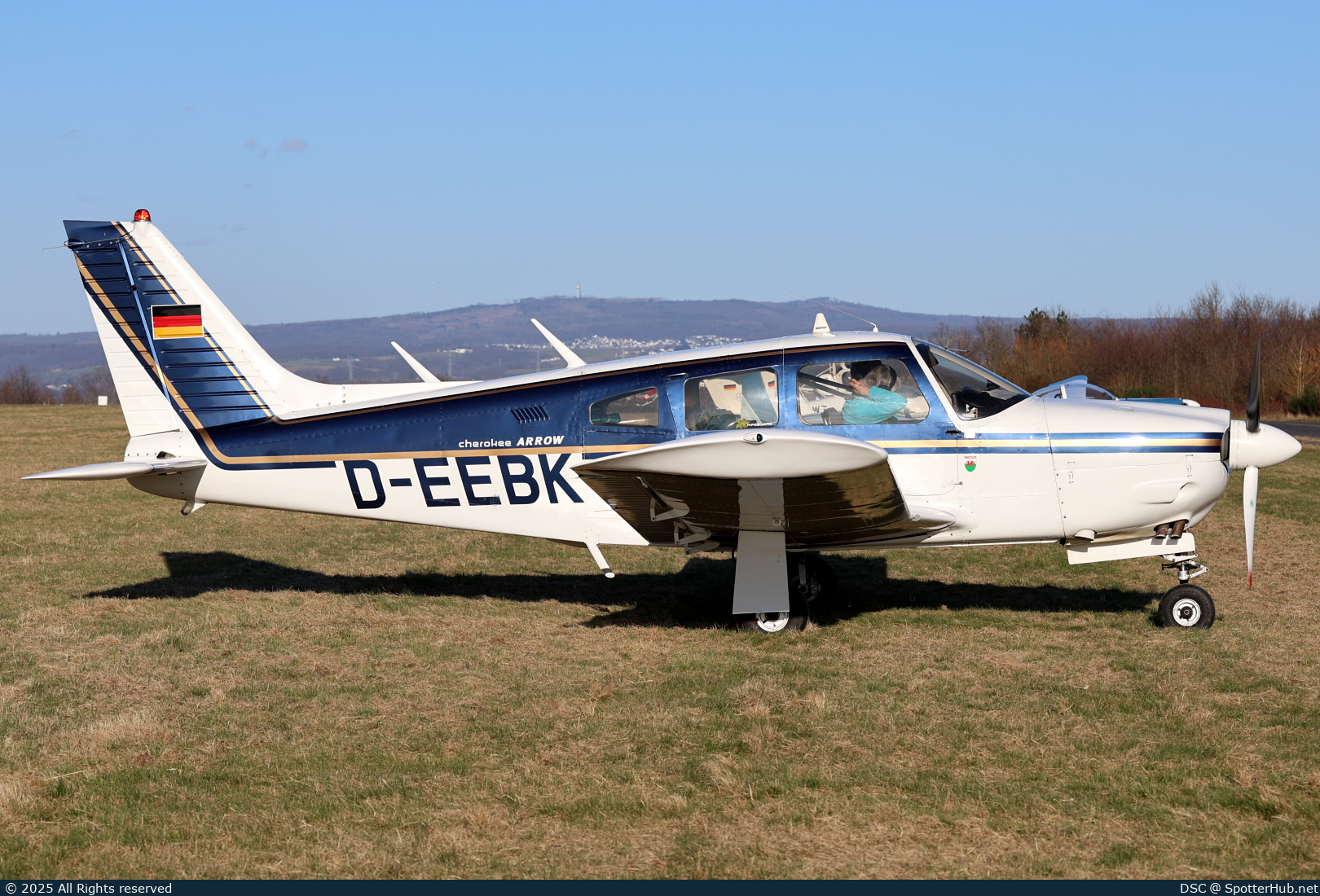 Photo of D-EEBK - Piper PA-28R-200 Cherokee Arrow II operated by Private