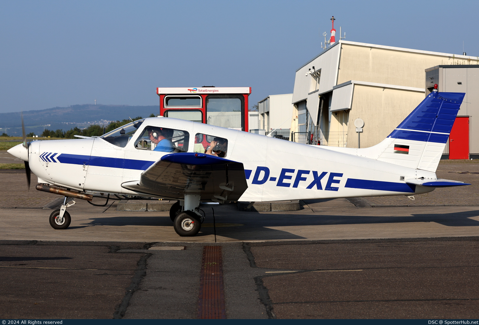 Photo of D-EFXE - Piper PA-28-161 Cadet operated by Westflug Flight Training