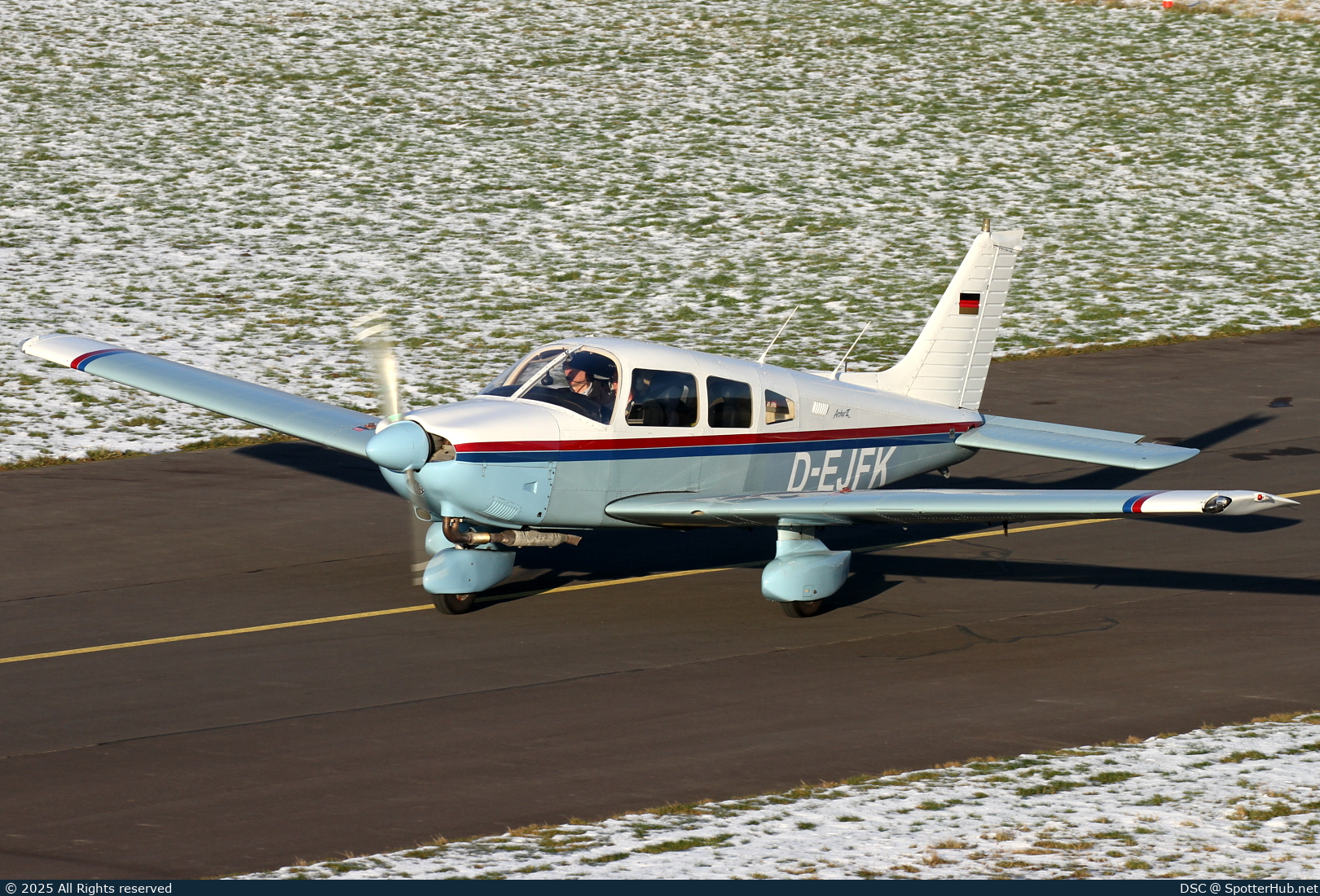 Photo of D-EJFK - Piper PA-28-181 Archer II operated by Hanseatischer Fliegerclub Köln