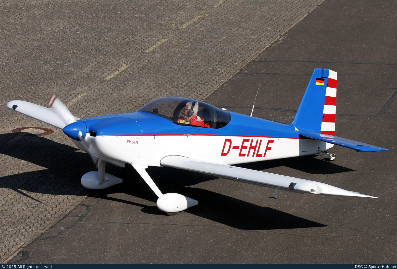 Photo of D-EHLF - Vans RV-9 operated by Private