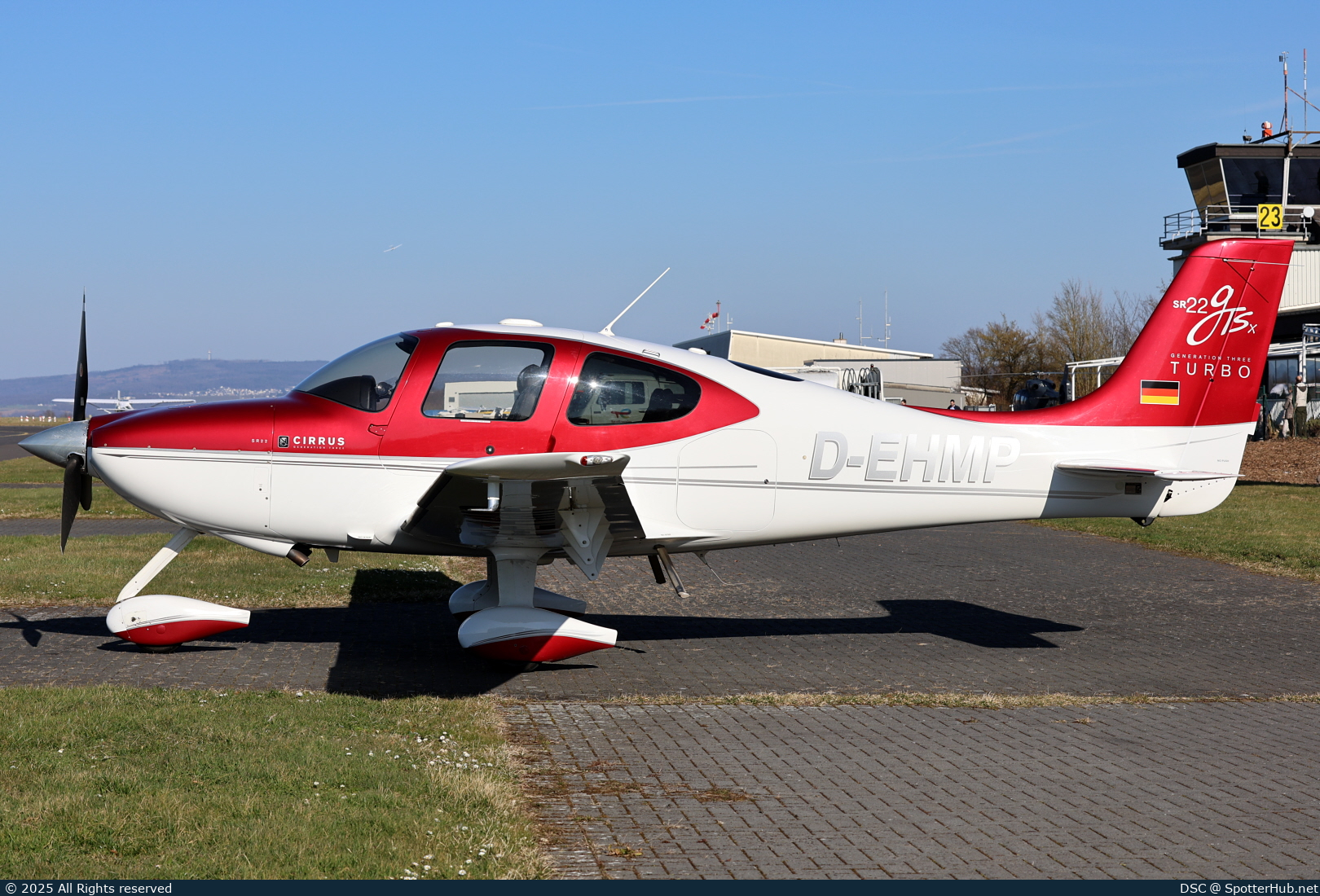 Photo of D-EHMP - Cirrus SR22 G3 GTSx operated by Private