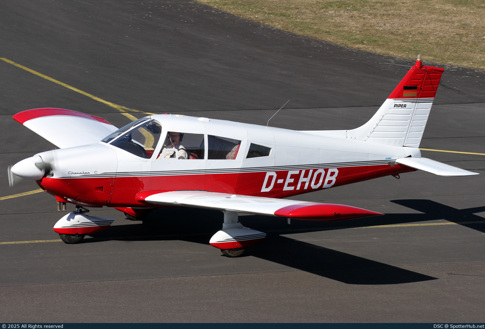 Photo of D-EHOB - Piper PA-28-180 Cherokee C operated by Private