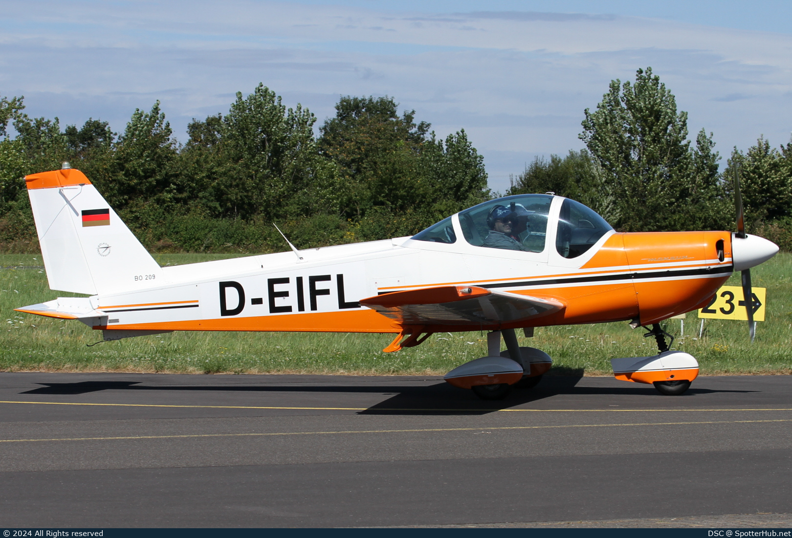 Photo of D-EIFL - Bölkow Bo.209 Monsun 160RV operated by Private
