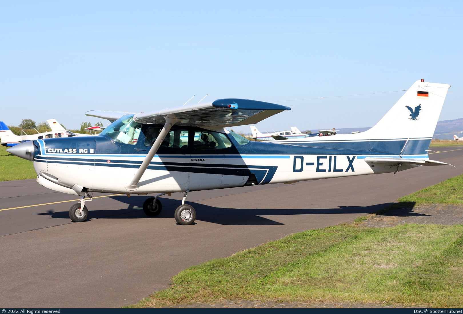 Photo of D-EILX - Cessna 172RG Cutlass RG II operated by Private
