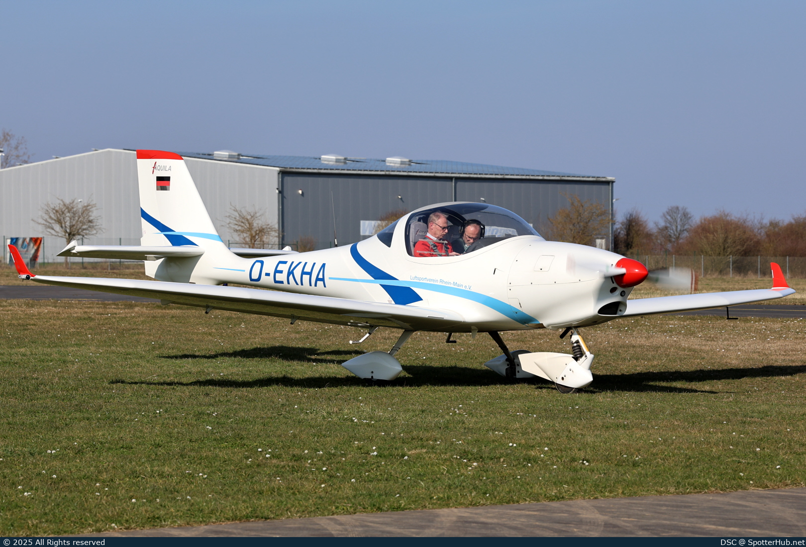 Photo of D-EKHA - Aquila A210 operated by Luftsportverein Rhein-Main