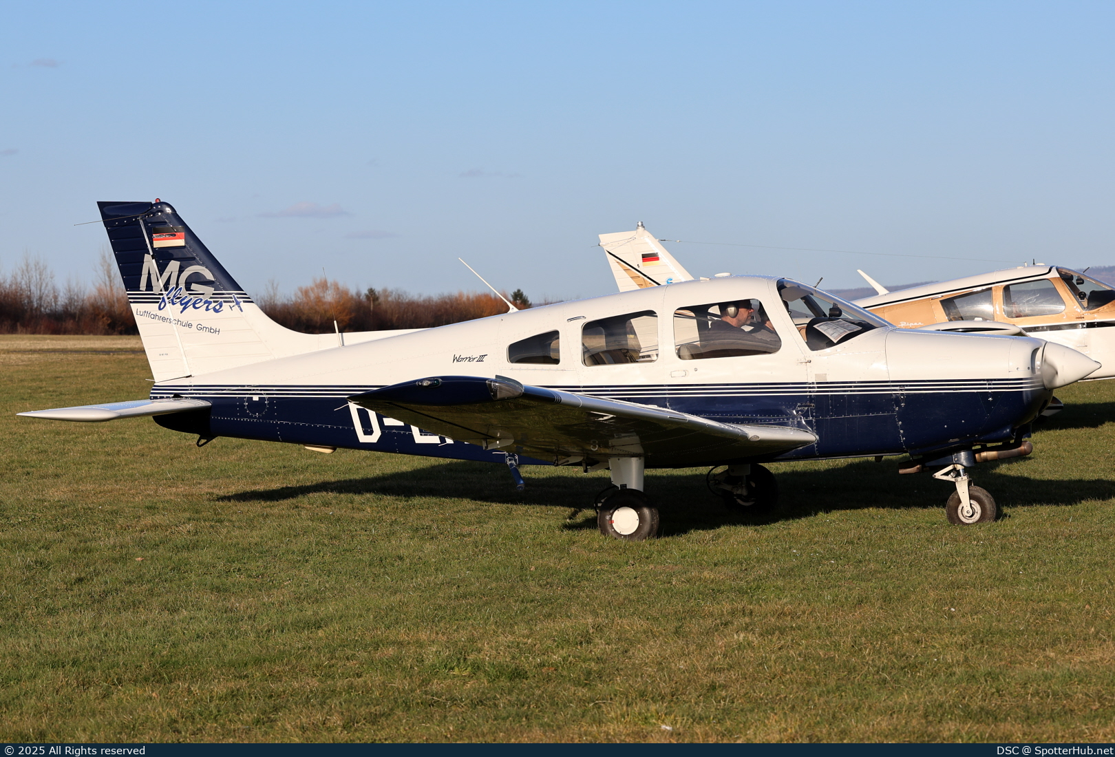 Photo of D-EMHW - Piper PA-28-161 Warrior III operated by MG flyers