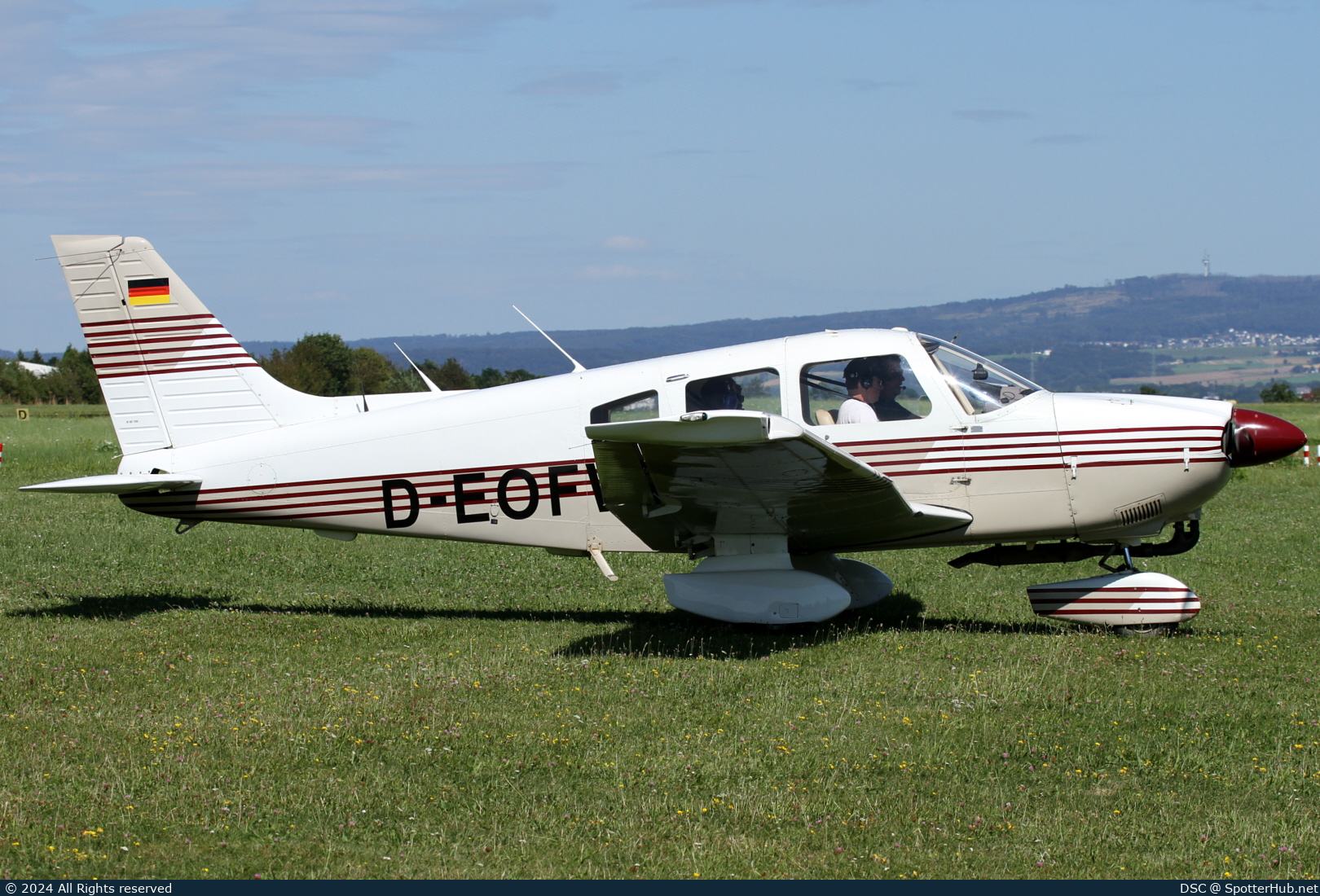 Photo of D-EOFW - Piper PA-28-181 Archer II operated by Luftsportverein Wipperfürth