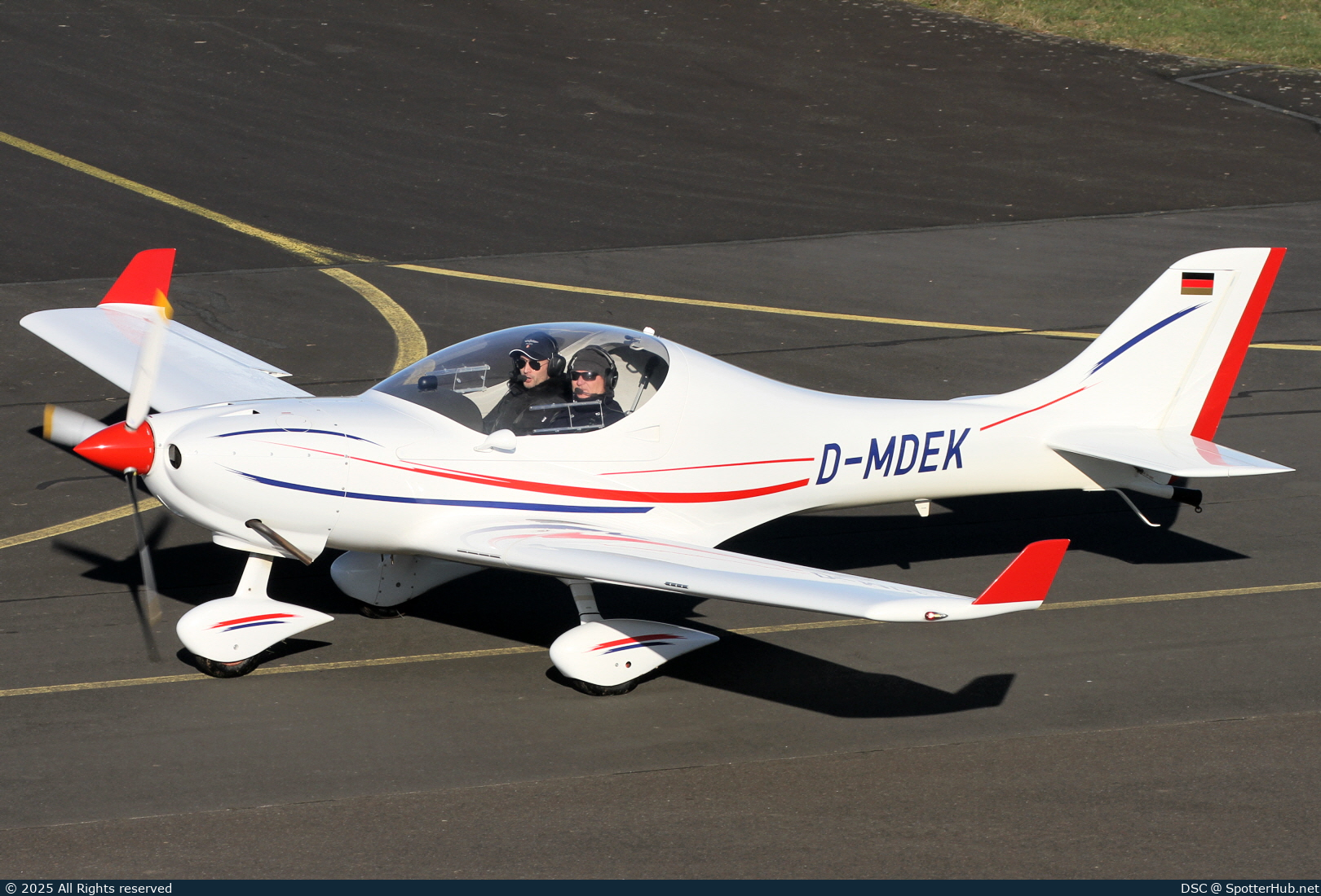 Photo of D-MDEK - AeroSpool WT9 Dynamic operated by Fliegergruppe Neckartal Köngen