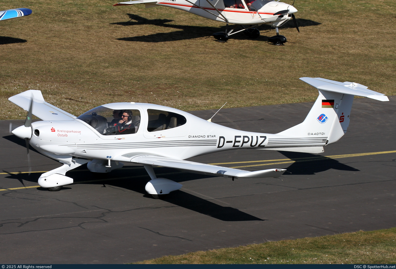 Photo of D-EPUZ - Diamond DA40 Diamond Star TDI operated by Luftsportring Aalen