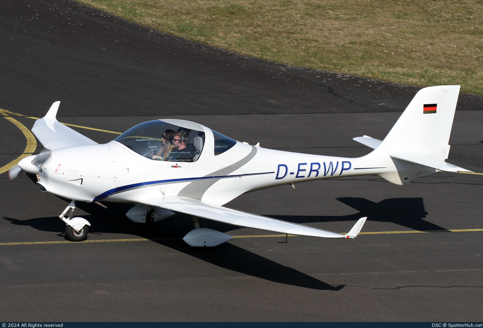 Photo of D-ERWP - Aquila A210 operated by Aeroclub 1977 Reichelsheim
