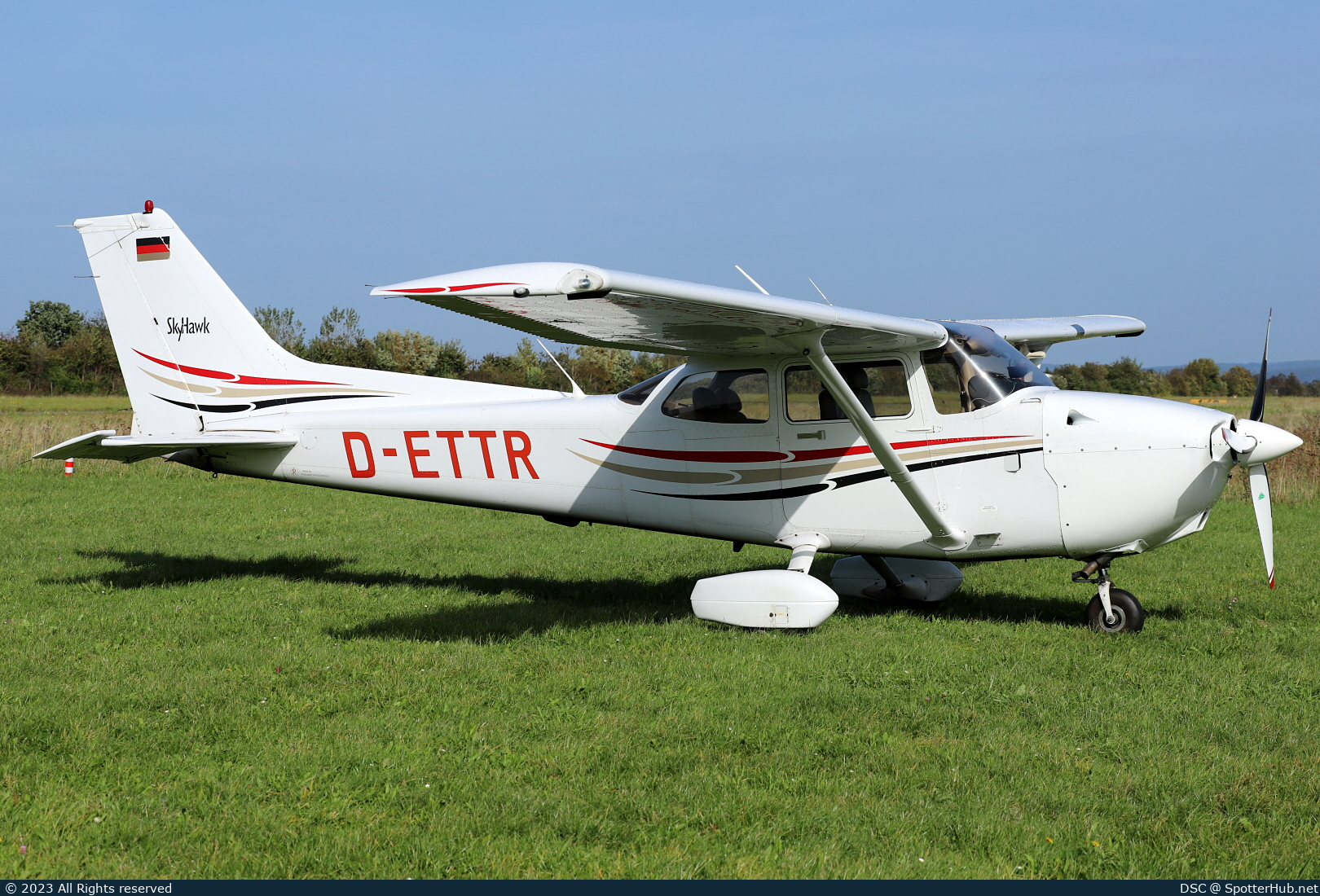 Photo of D-ETTR - Cessna 172R Skyhawk II operated by ATC Aviation Training & Transport Center