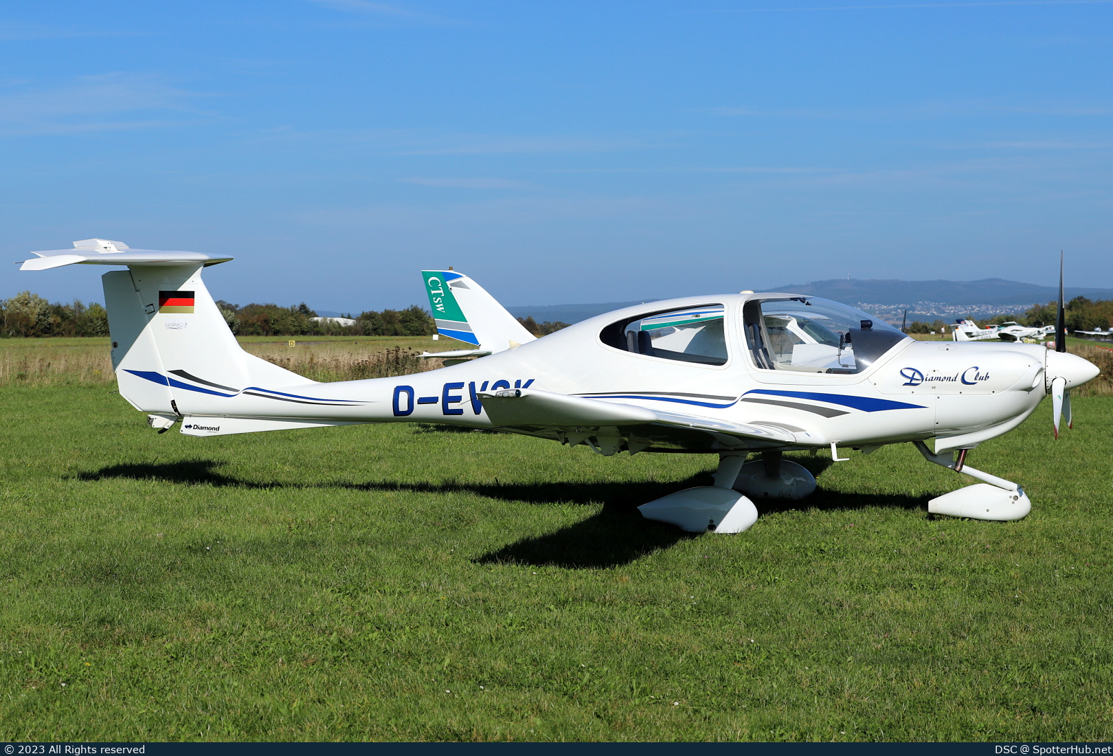 Photo of D-EVSK - Diamond DA40 Diamond Star operated by Luftsportgemeinschaft Kamp-Lintfort