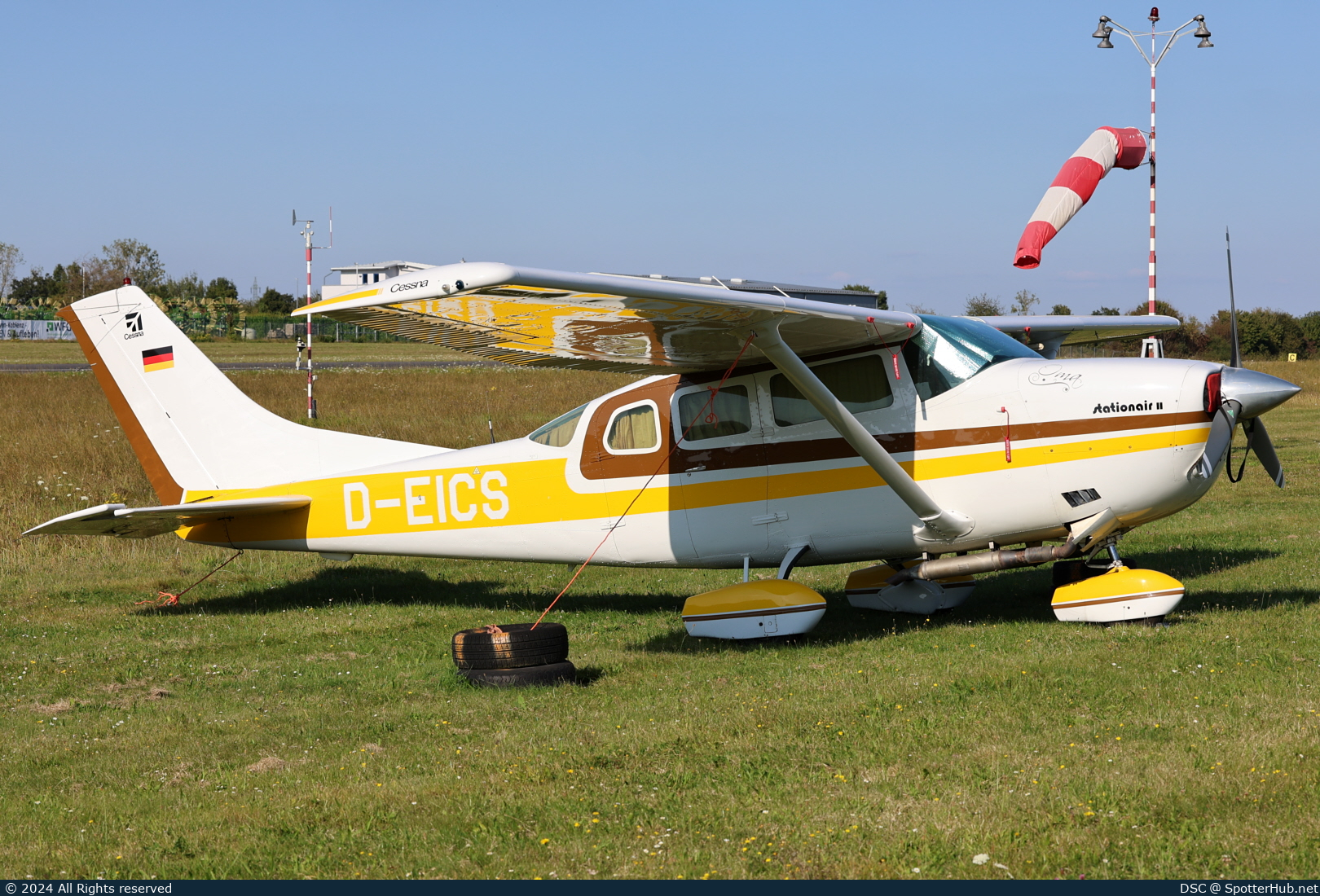Photo of D-EICS - Cessna U206F Stationair II operated by Private