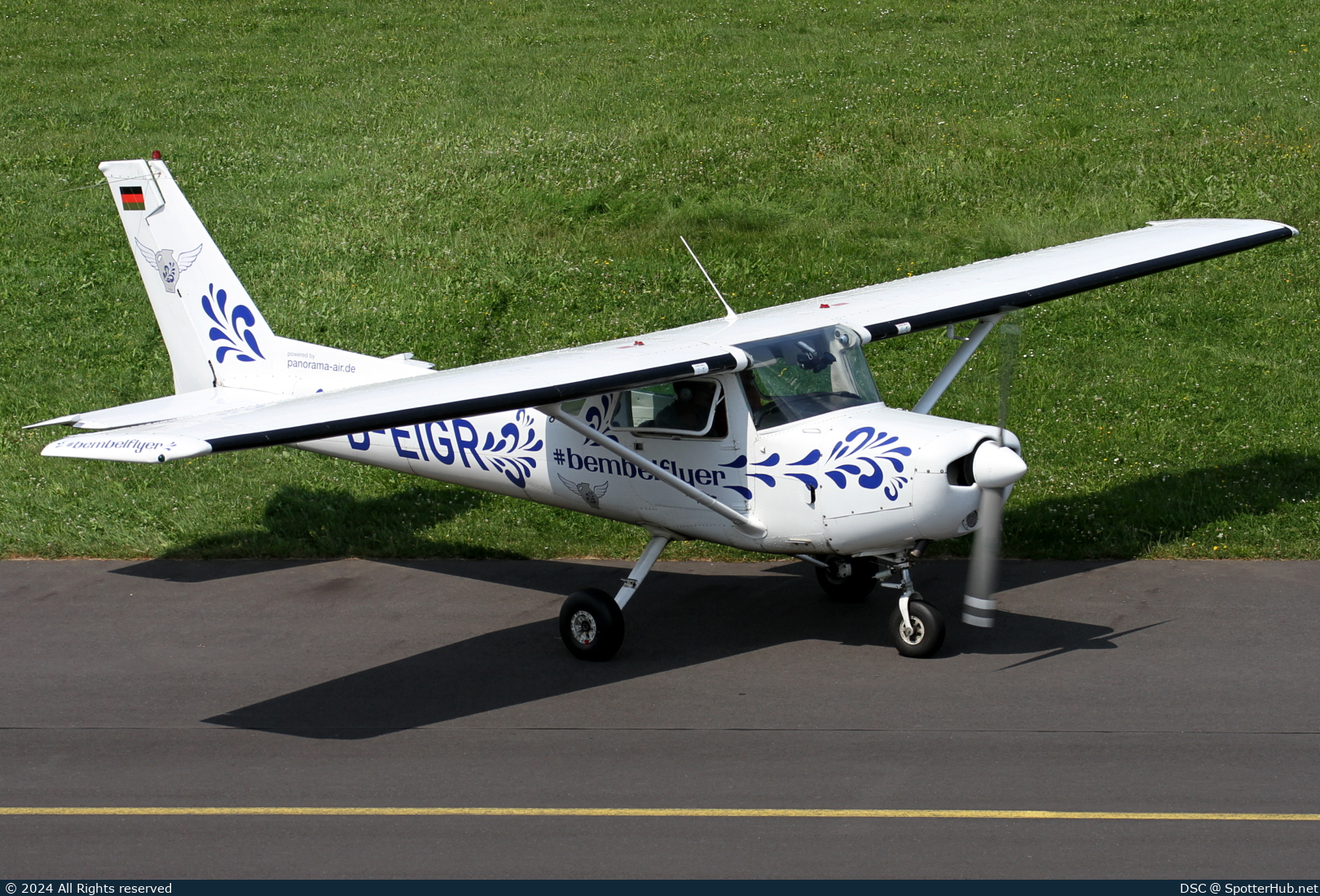Photo of D-EIGR - Cessna 152 Sparrowhawk operated by Panorama Air