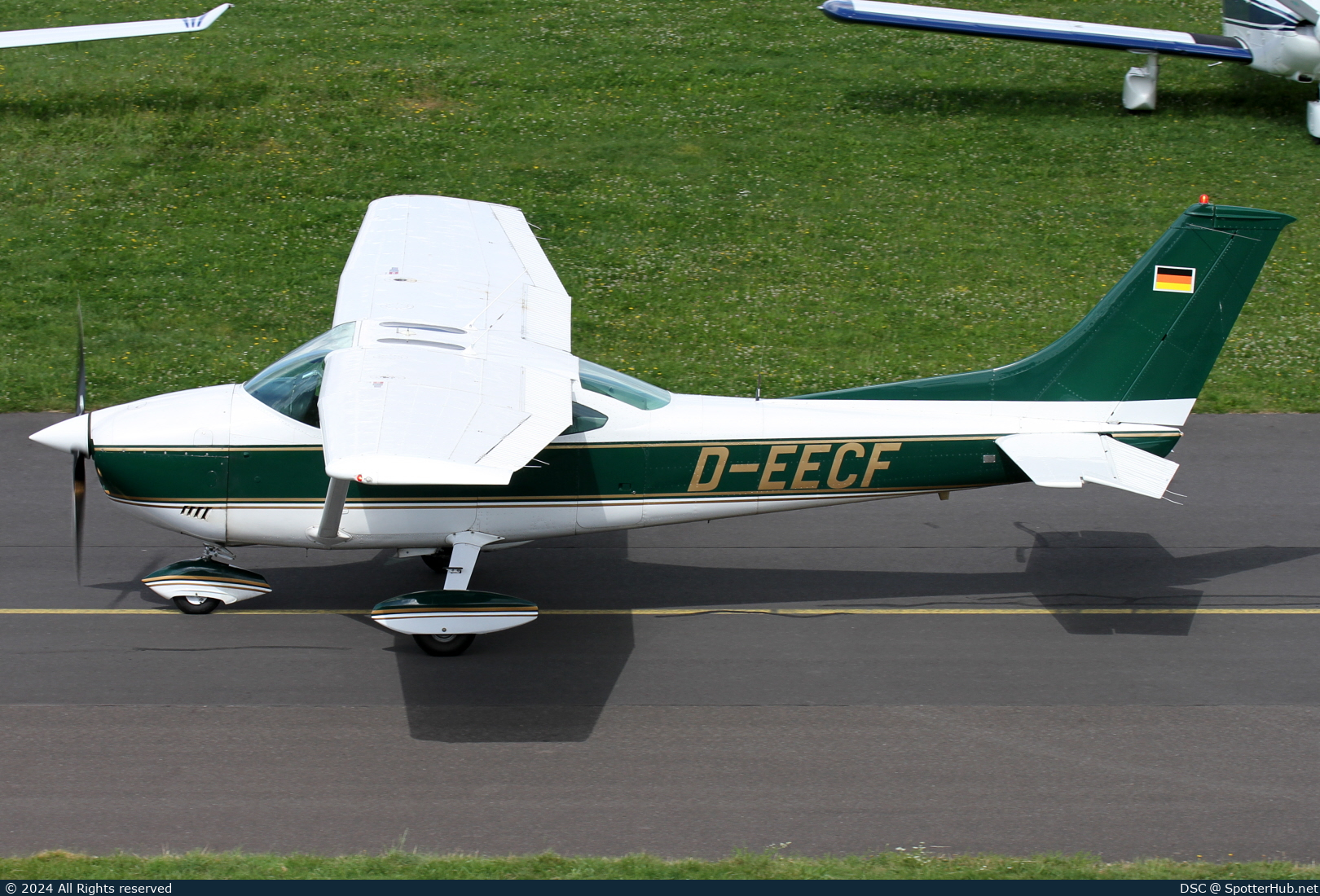 Photo of D-EECF - Cessna 182P Skylane operated by AeroClub Rhein-Neckar