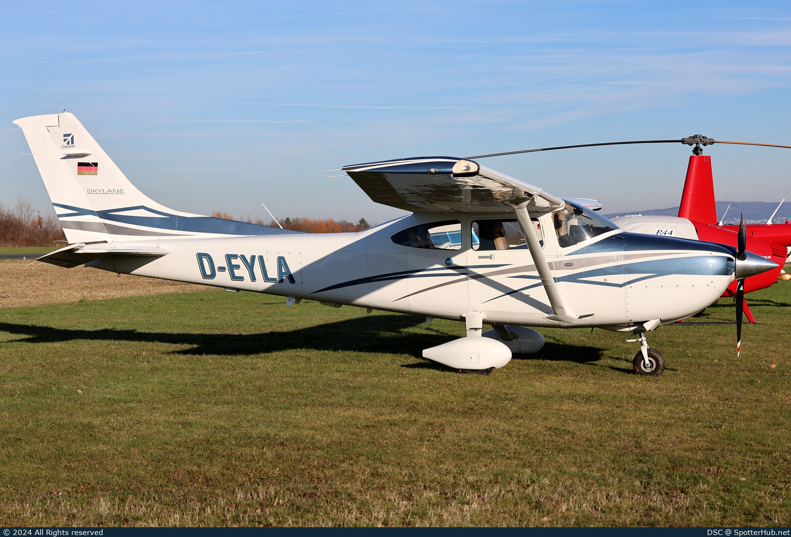 Photo of D-EYLA - Cessna 182T Skylane operated by Luftsportverein Hohenasperg