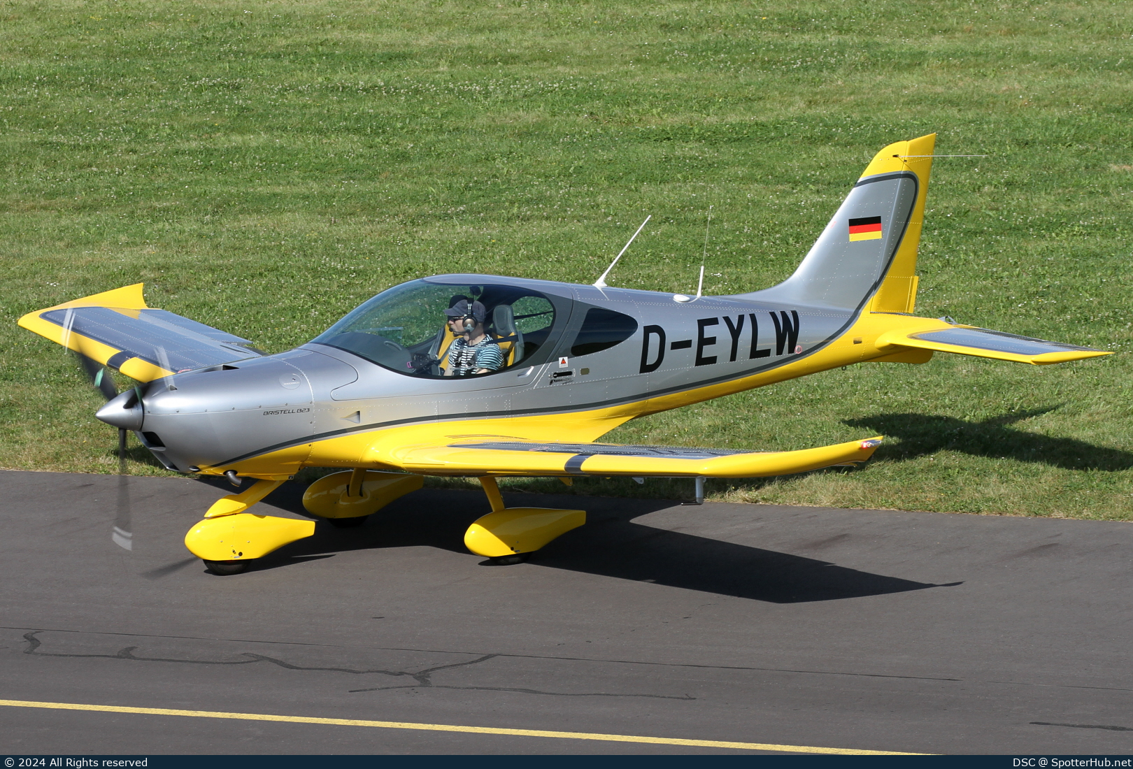 Photo of D-EYLW - BRM Aero Bristell B23 operated by Private