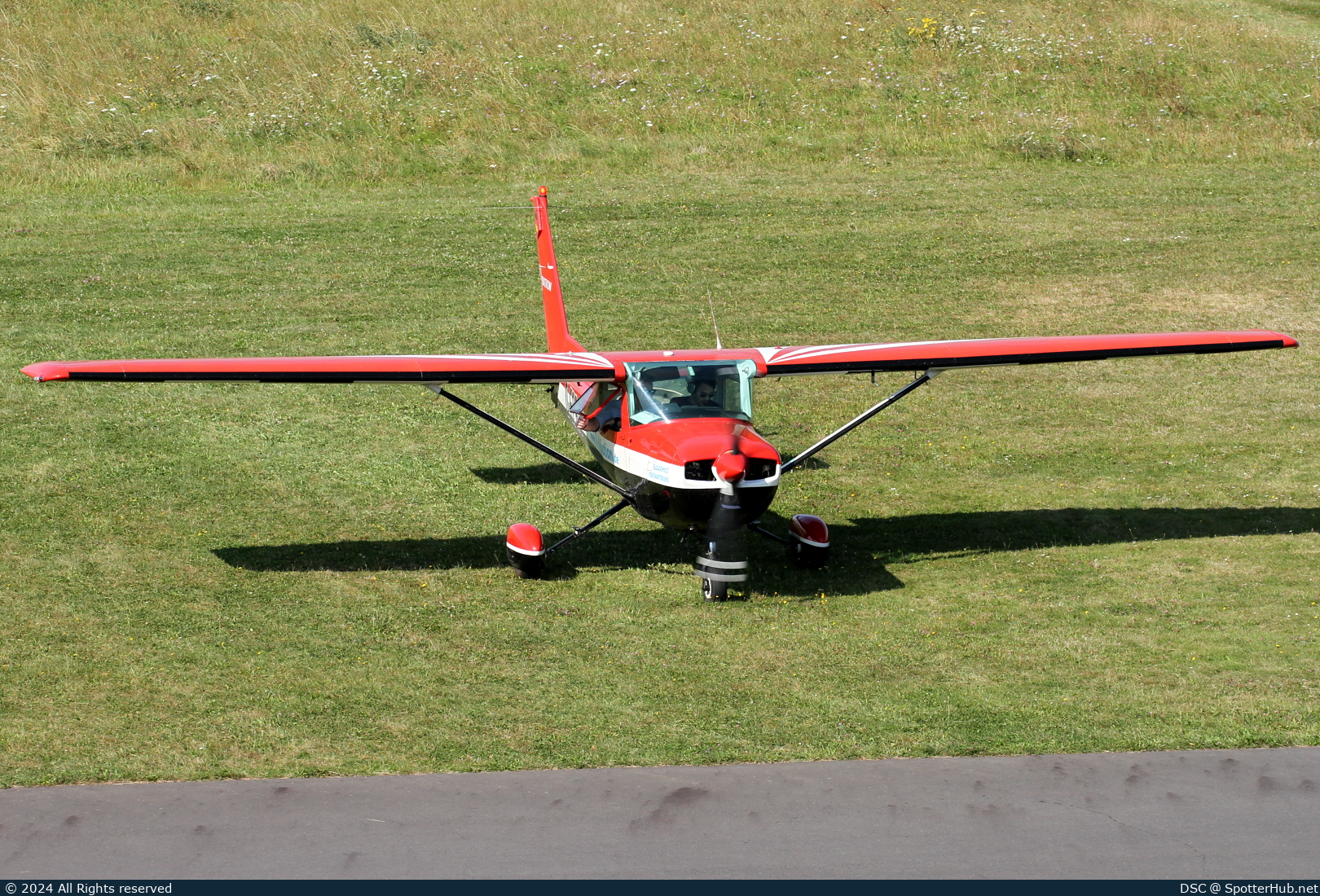 Photo of D-EPRO - Cessna 150M Commuter operated by TL Aviation
