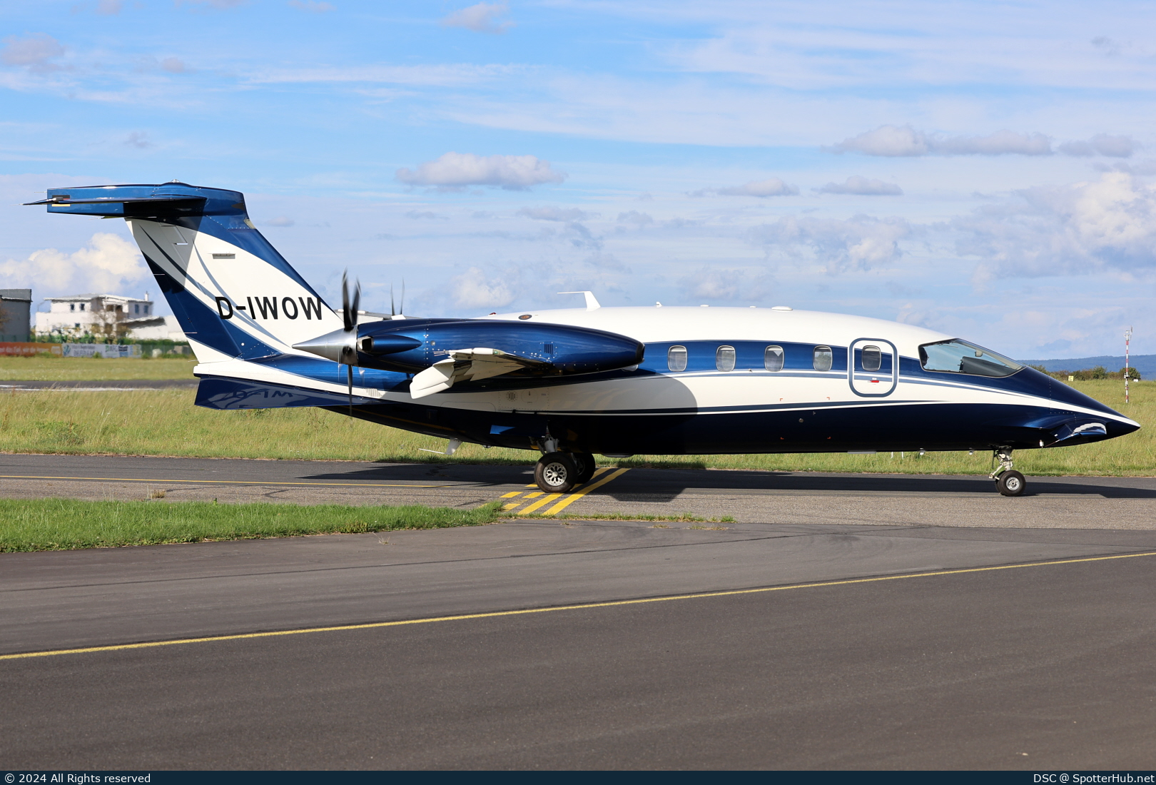 Photo of D-IWOW - Piaggio P.180 Avanti II operated by Private