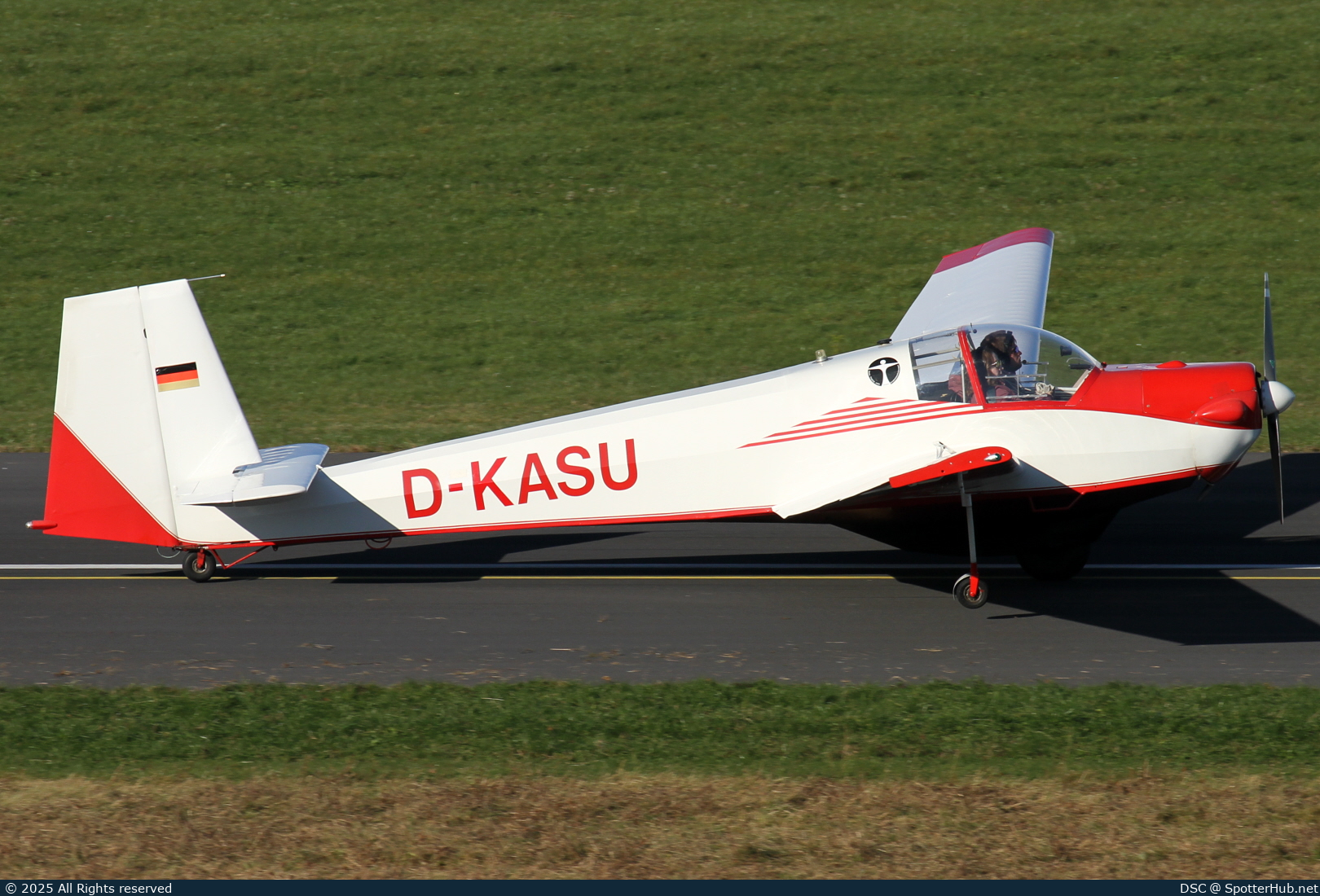 Photo of D-KASU - Scheibe SF 25B Falke operated by Private