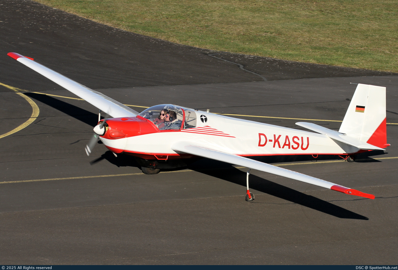 Photo of D-KASU - Scheibe SF 25B Falke operated by Private