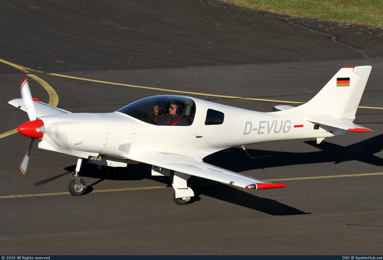 Photo of D-EVUG - Lancair 360 operated by Private