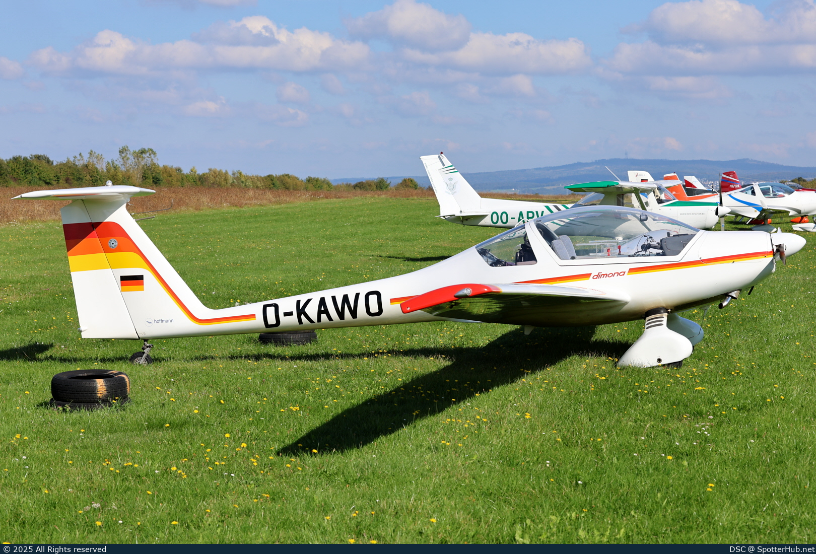Photo of D-KAWO - Hoffmann H36 Dimona operated by Private