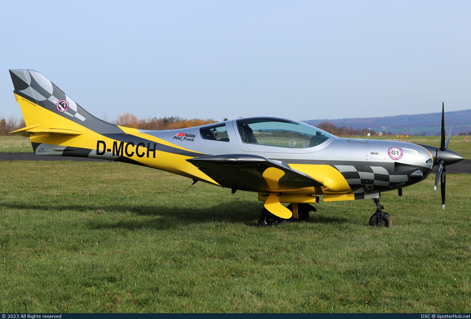 Photo of D-MCCH - JMB VL-3-Evolution RG operated by Private