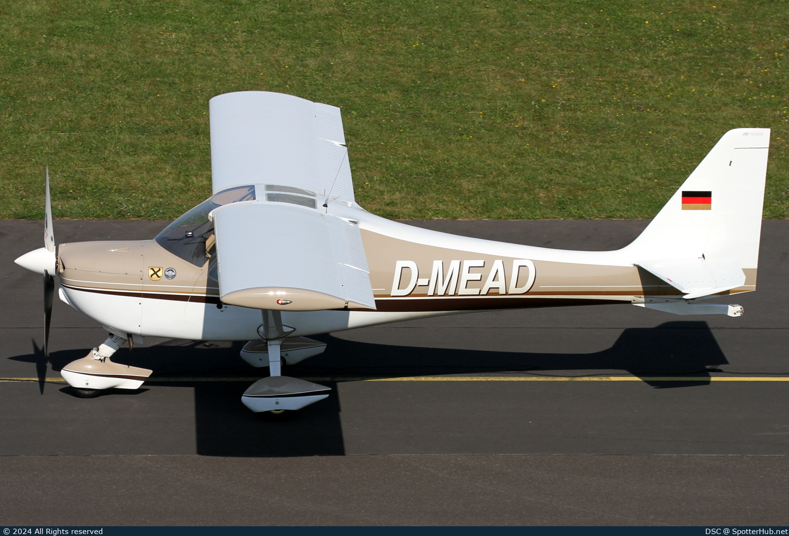 Photo of D-MEAD - FK-Lightplanes FK9 Mk.III operated by Flugsportvereinigung Pleidelsheim
