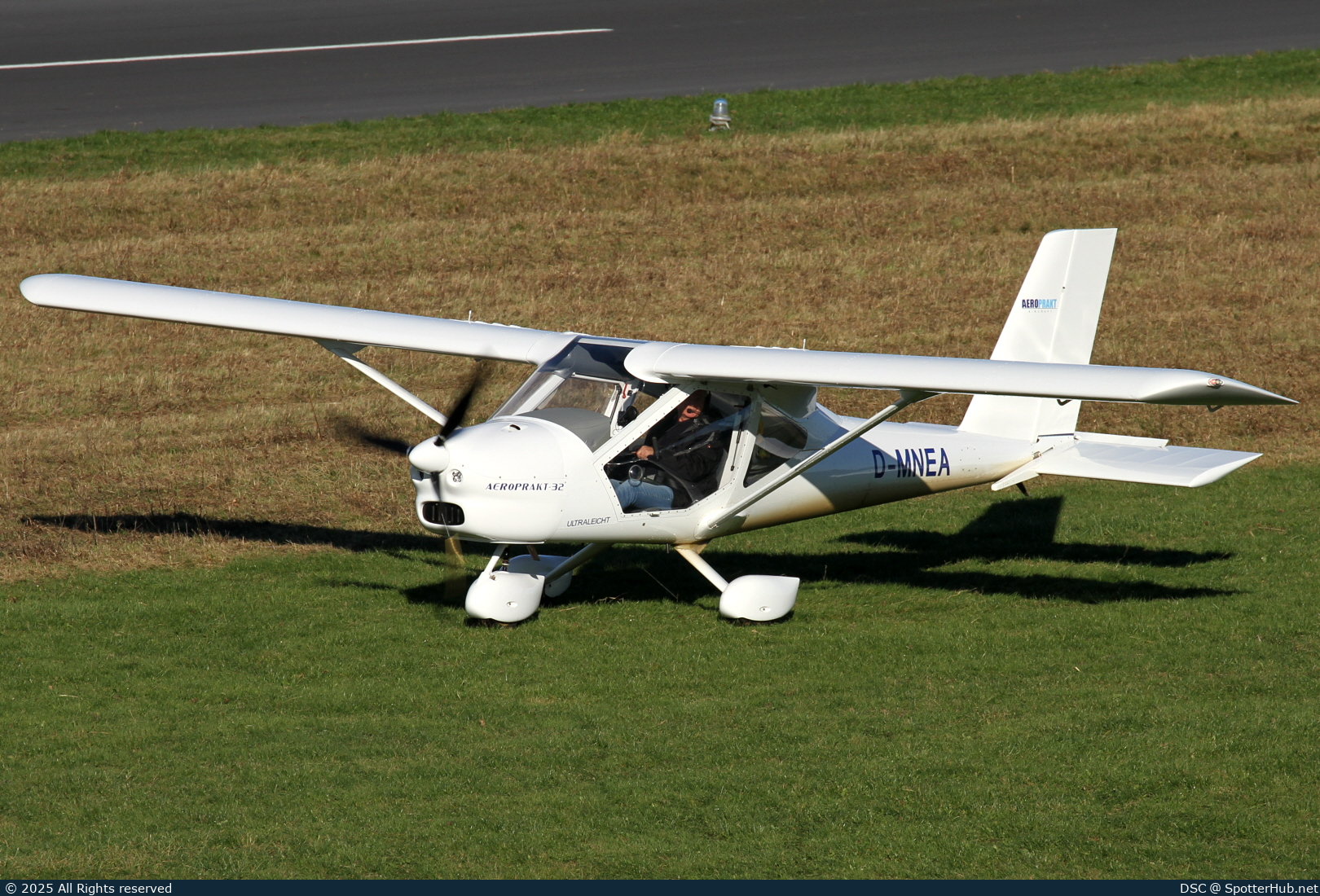 Photo of D-MNEA - Aeroprakt A-32 operated by Private