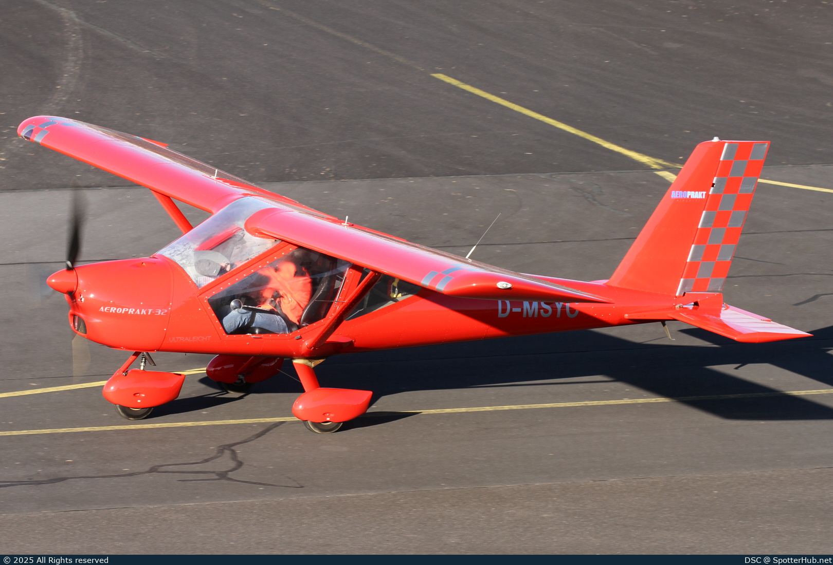 Photo of D-MSYC - Aeroprakt A-32 operated by Aero-Club Koblenz