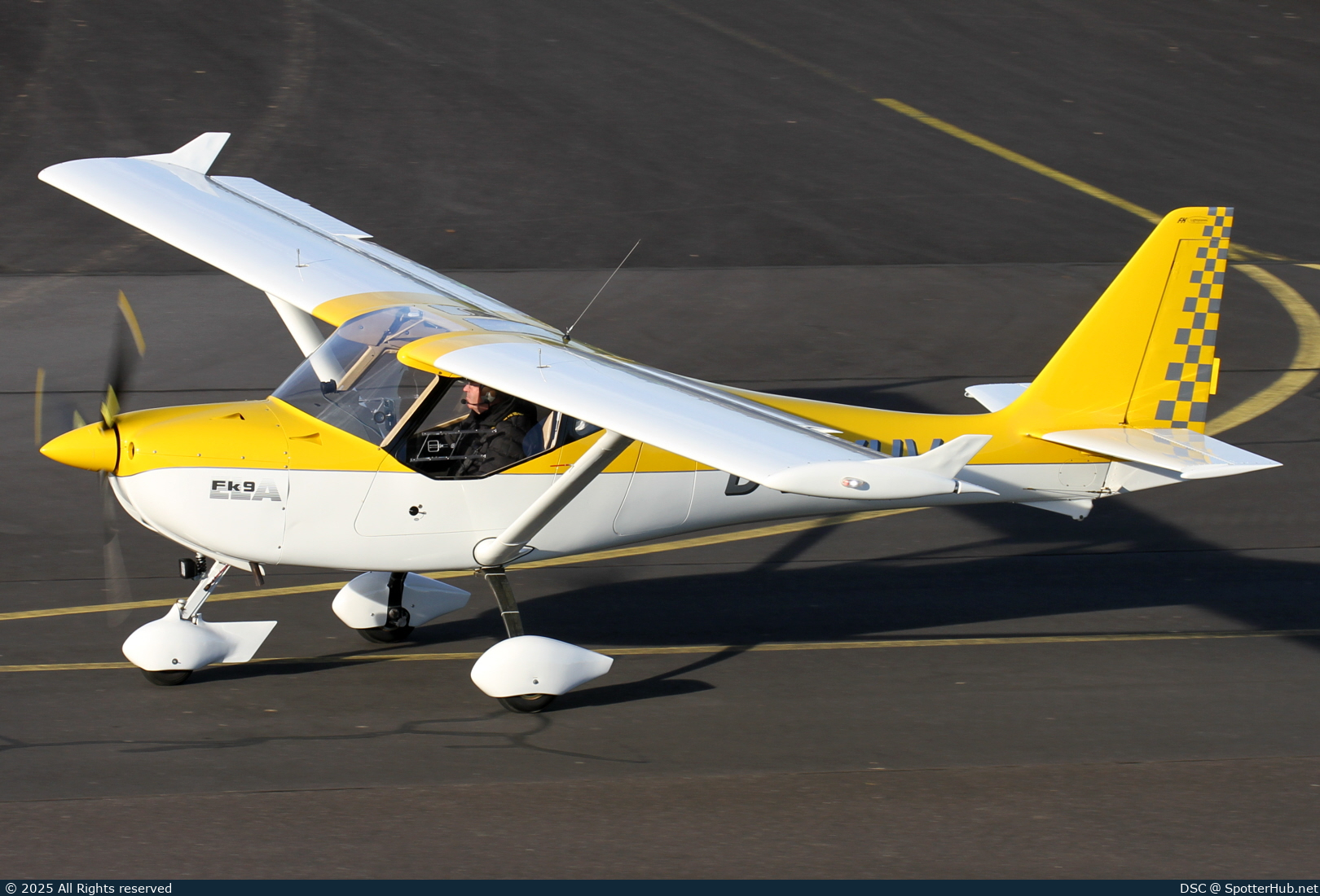 Photo of D-MXUV - FK-Lightplanes FK9 Mk.IV ELA operated by Private