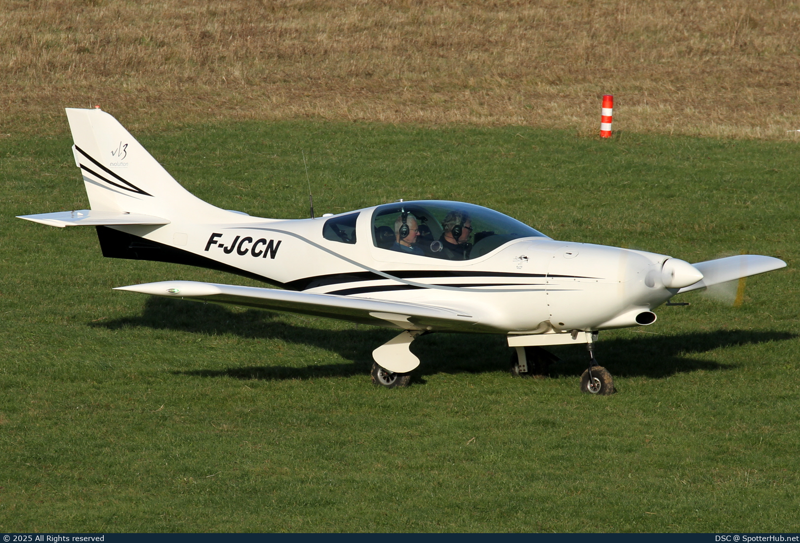 Photo of 59-DSH - JMB VL-3-Evolution RG operated by Private