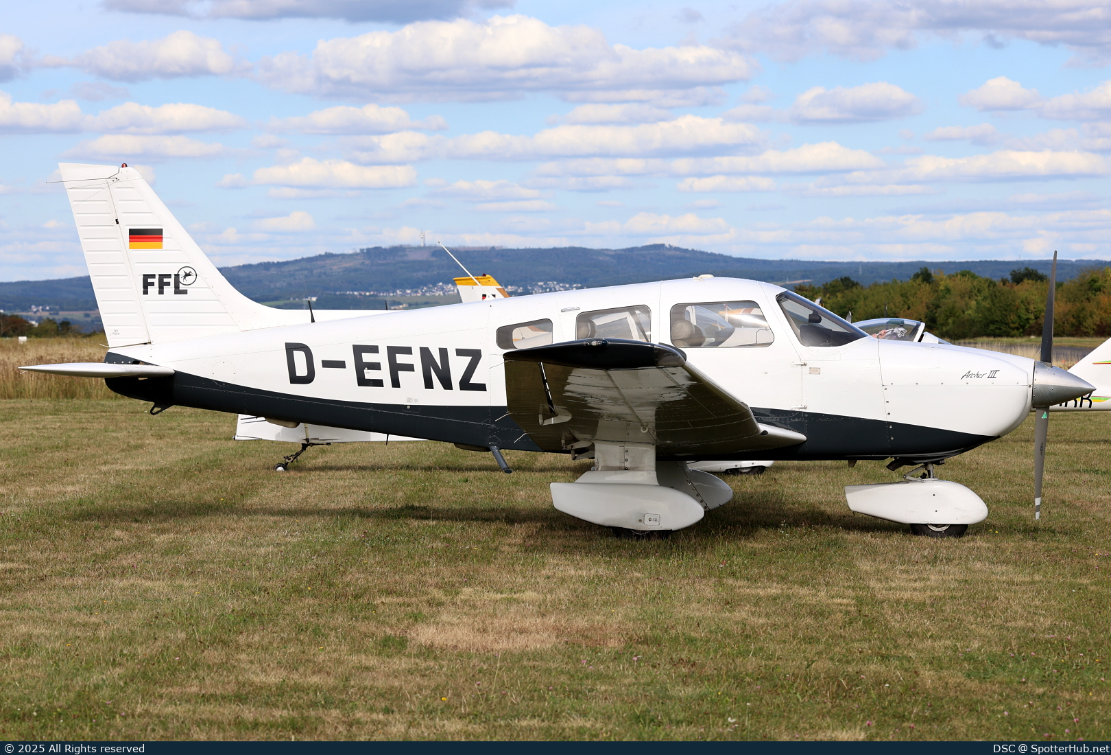 Photo of D-EFNZ - Piper PA-28-181 Archer III operated by FFL Flugschule