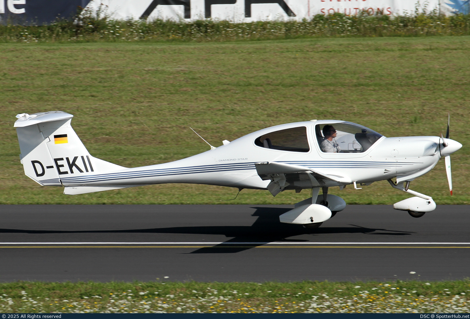 Photo of D-EKII - Diamond DA40 Diamond Star operated by Flugsportclub Odenwald