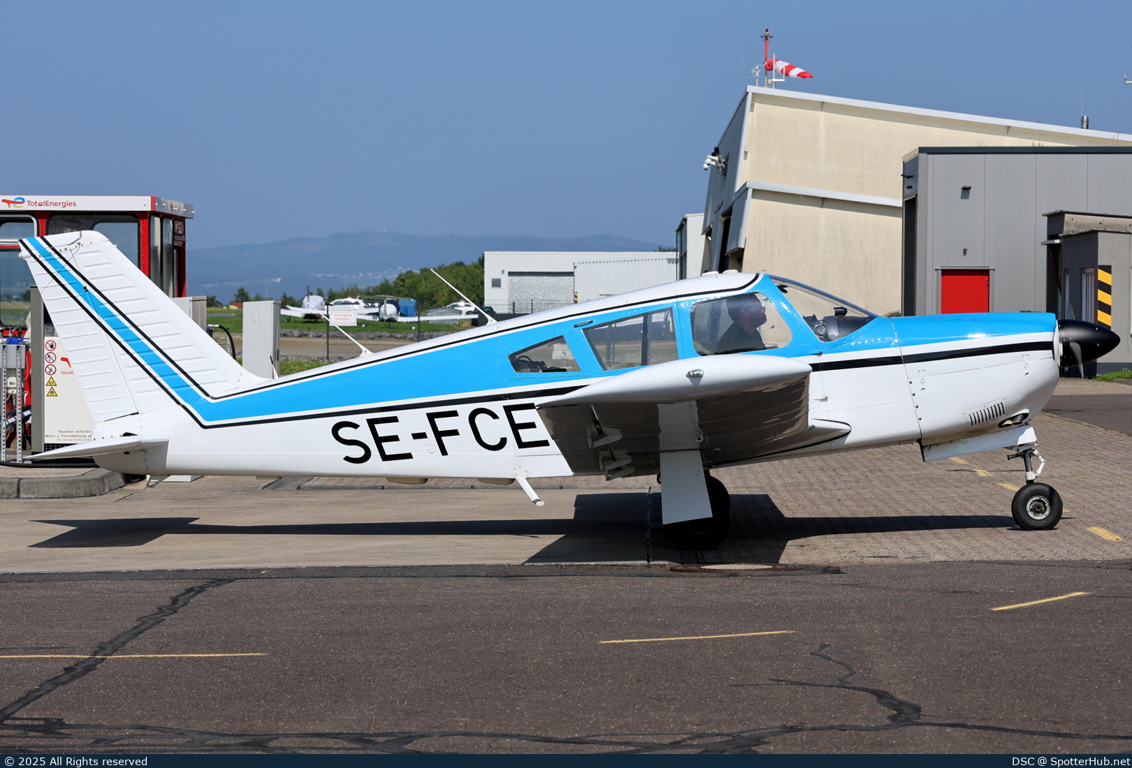Photo of SE-FCE - Piper PA-28R-180 Cherokee Arrow operated by Private