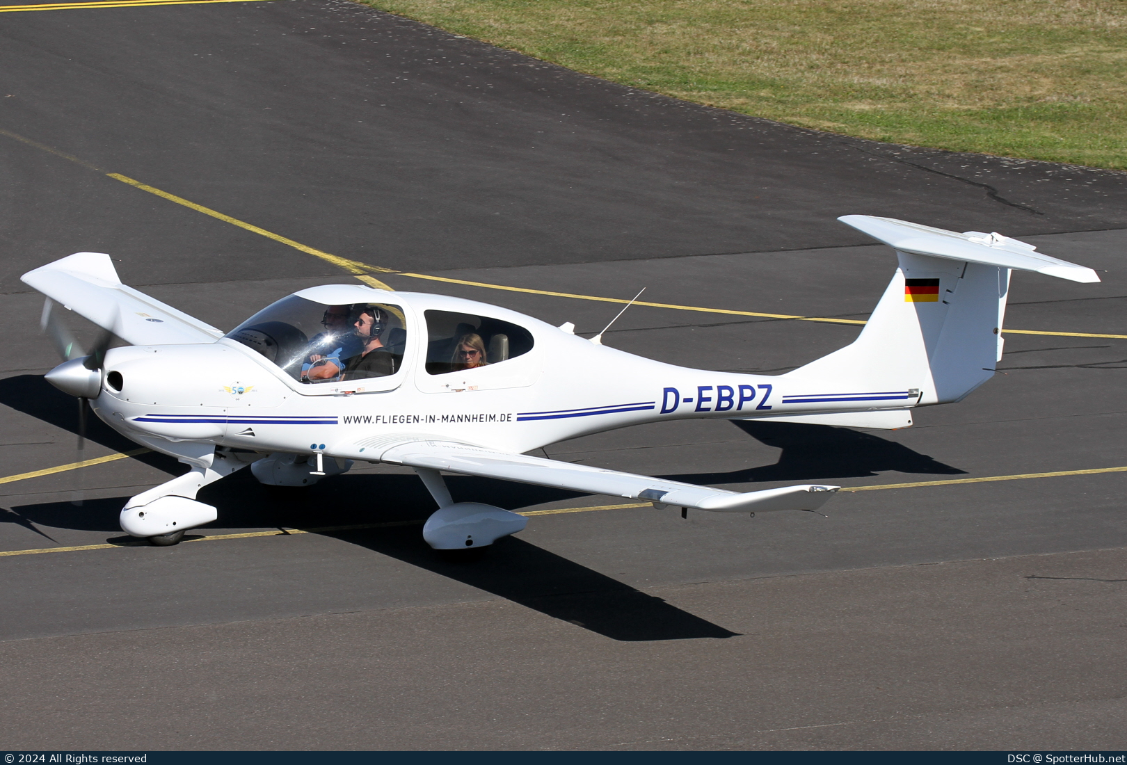 Photo of D-EBPZ - Diamond DA40 Diamond Star TDI operated by Badisch-Pfälzischer Flugsportverein