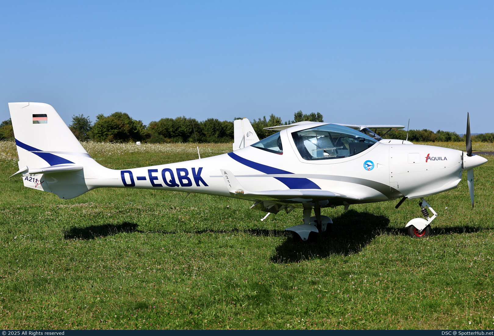 Photo of D-EQBK - Aquila A211 GX operated by Luftfahrtverein Mainz