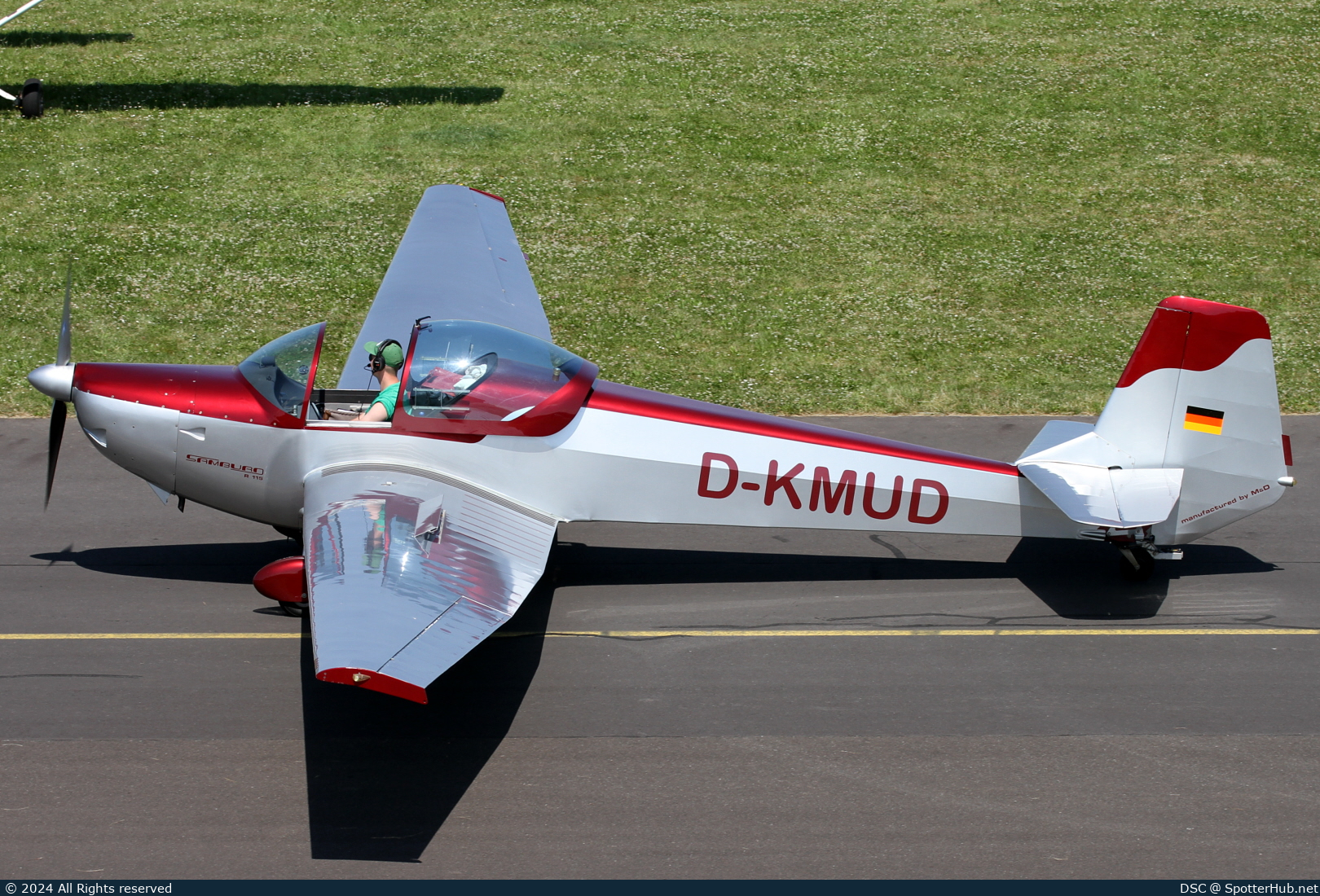 Photo of D-KMUD - Nitsche Avo 68 Samburo R115 operated by Luftsportgemeinschaft Waterkant-Zetel