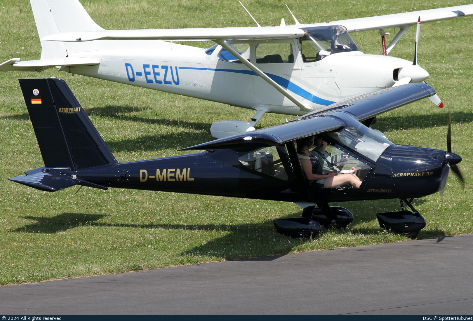 Photo of D-MEML - Aeroprakt A-32 operated by Luftsportgemeinschaft Siebengebirge