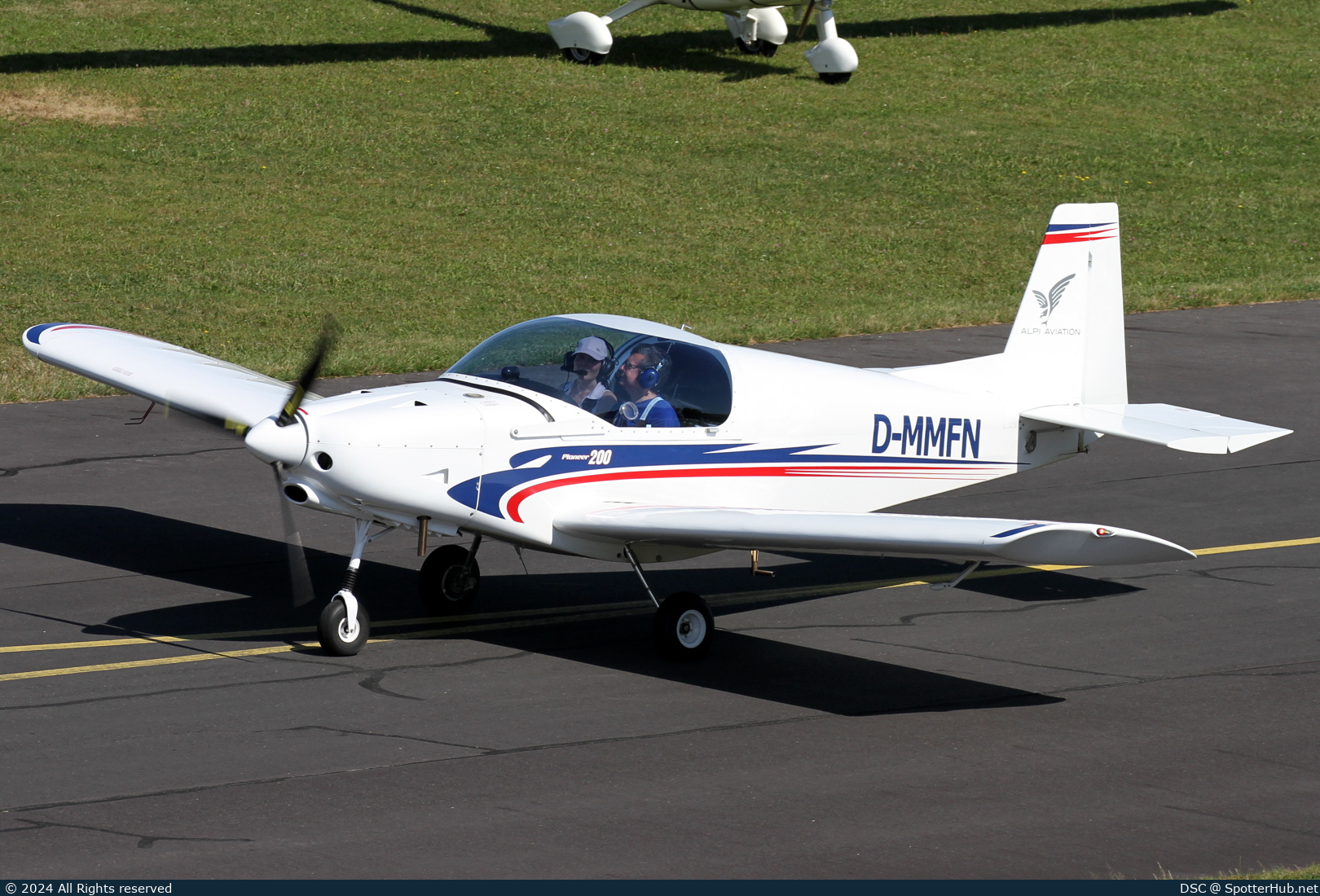 Photo of D-MMFN - Alpi Pioneer 200 Standard operated by Private