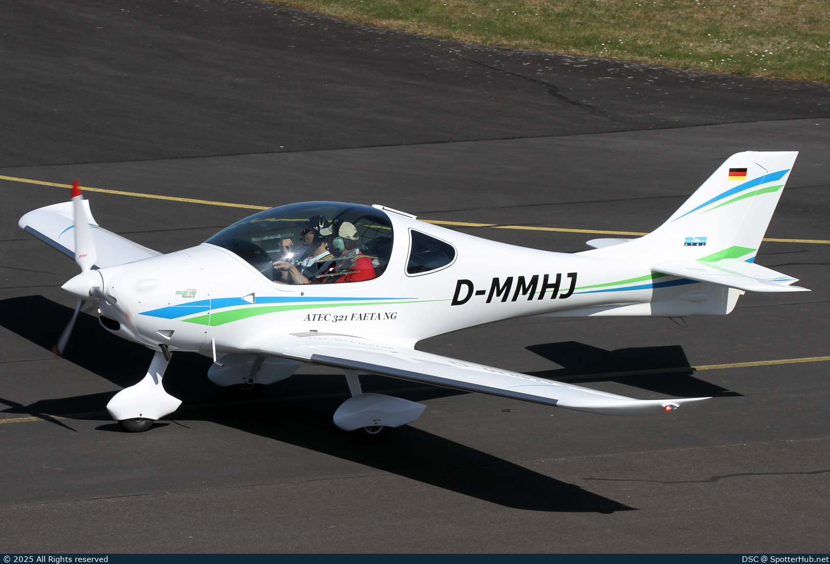 Photo of D-MMHJ - ATEC 321 Faeta NG operated by Private