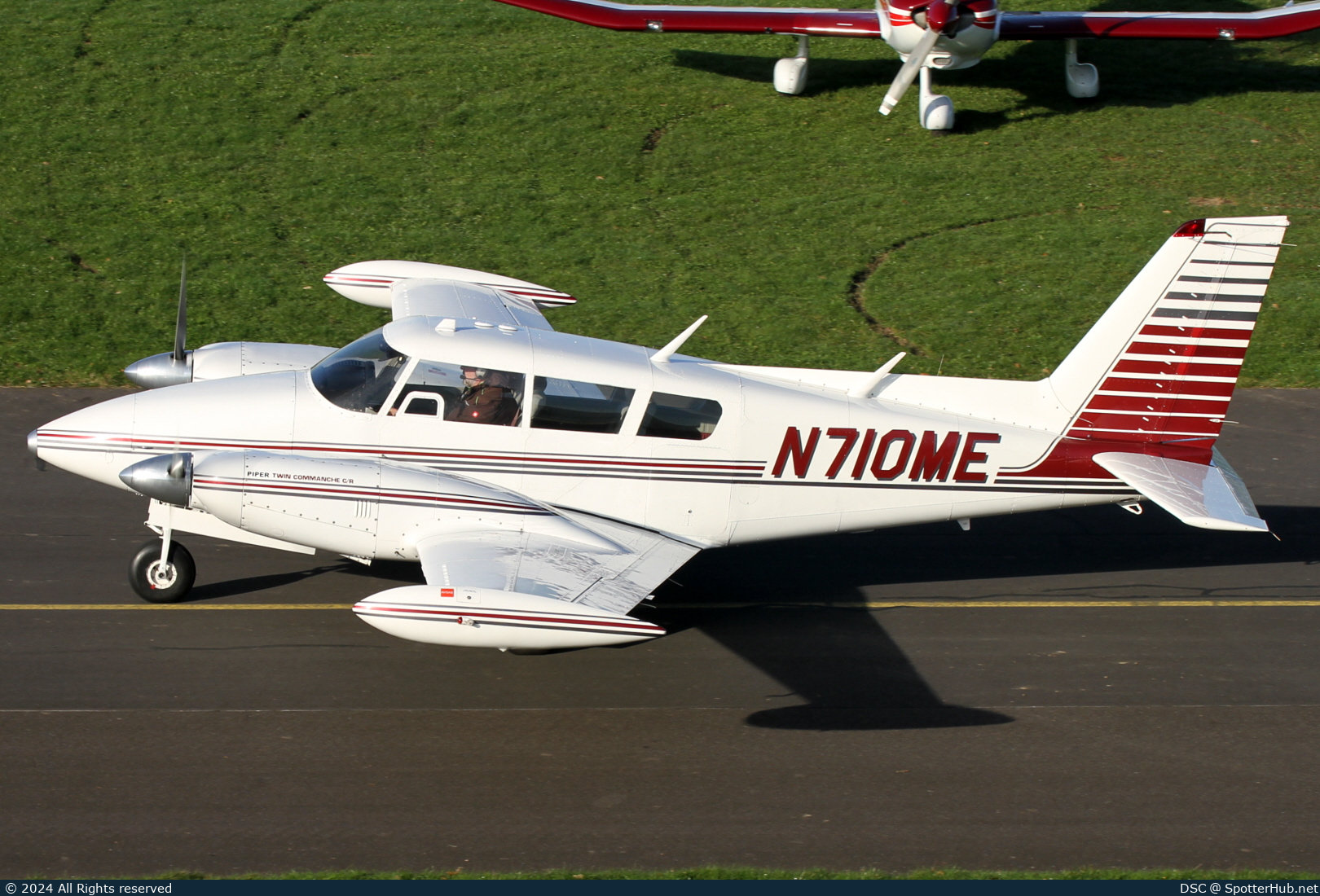 Photo of N710ME - Piper PA-39-160 Twin Comanche C/R operated by Private