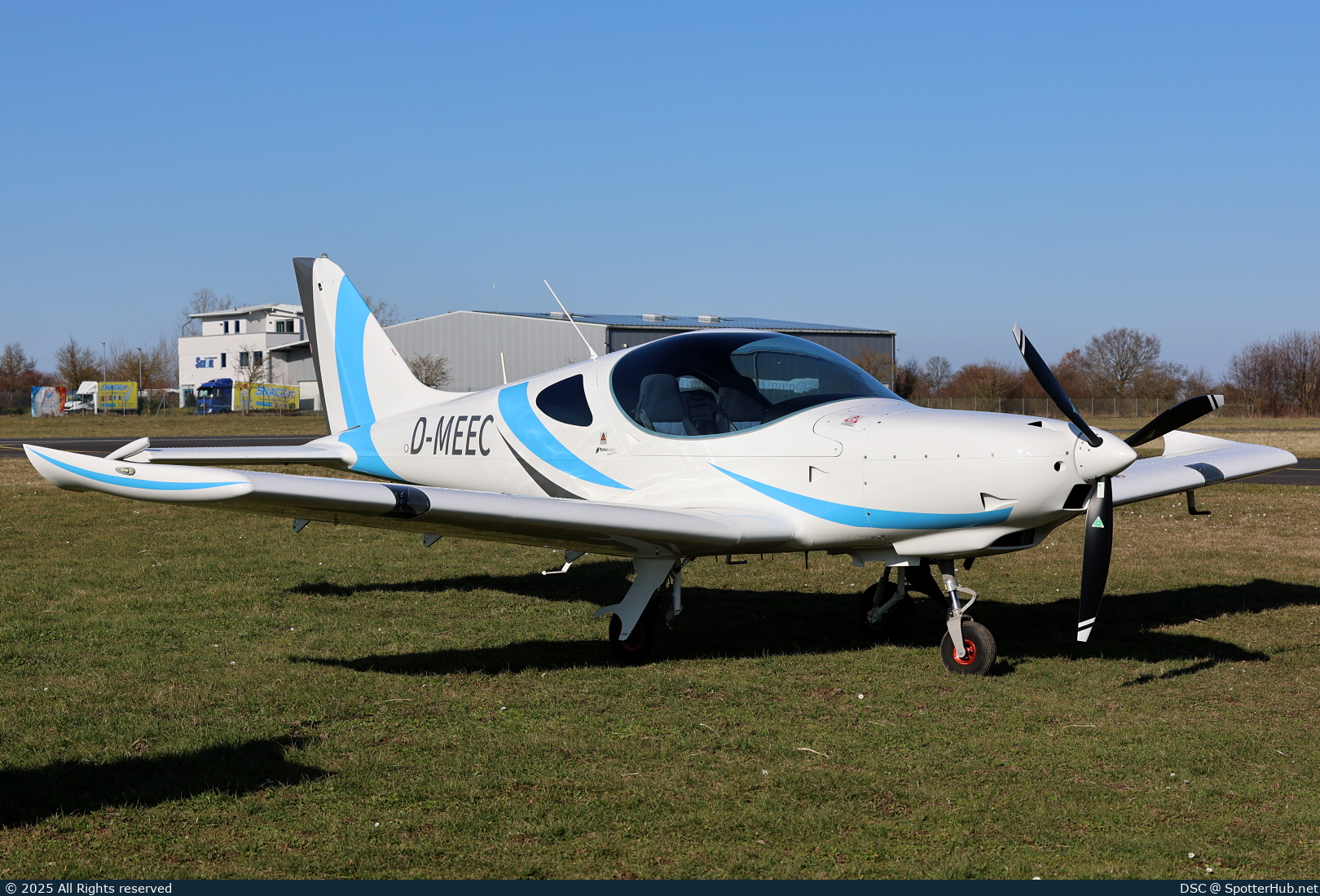 Photo of D-MEEC - BRM Aero Bristell NG 5 LSA operated by Private