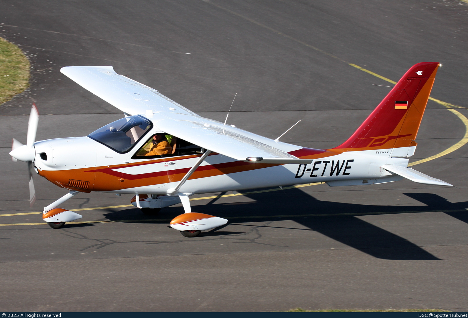Photo of D-ETWE - Tecnam P2010 Gran Lusso operated by Private