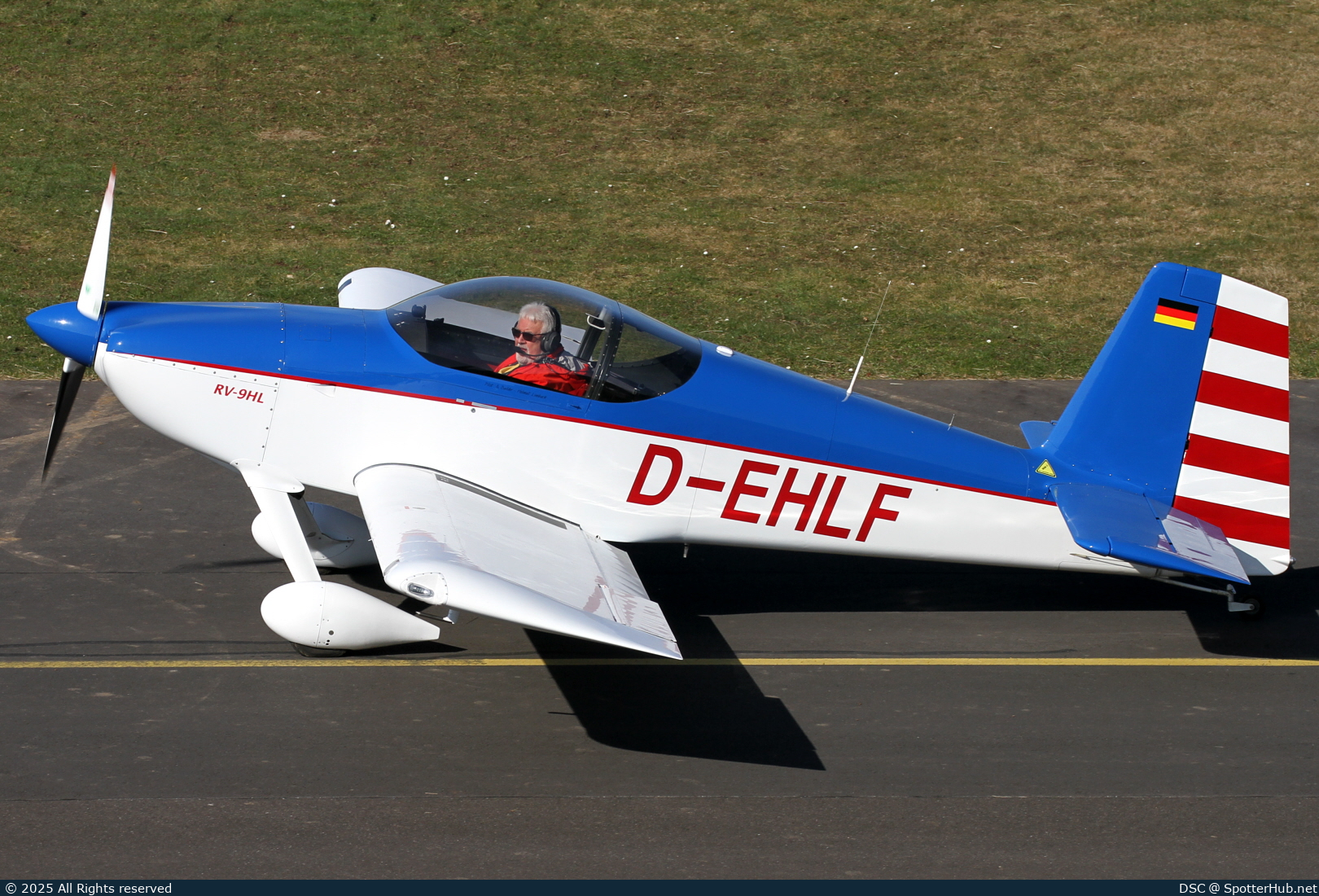 Photo of D-EHLF - Vans RV-9 operated by Private
