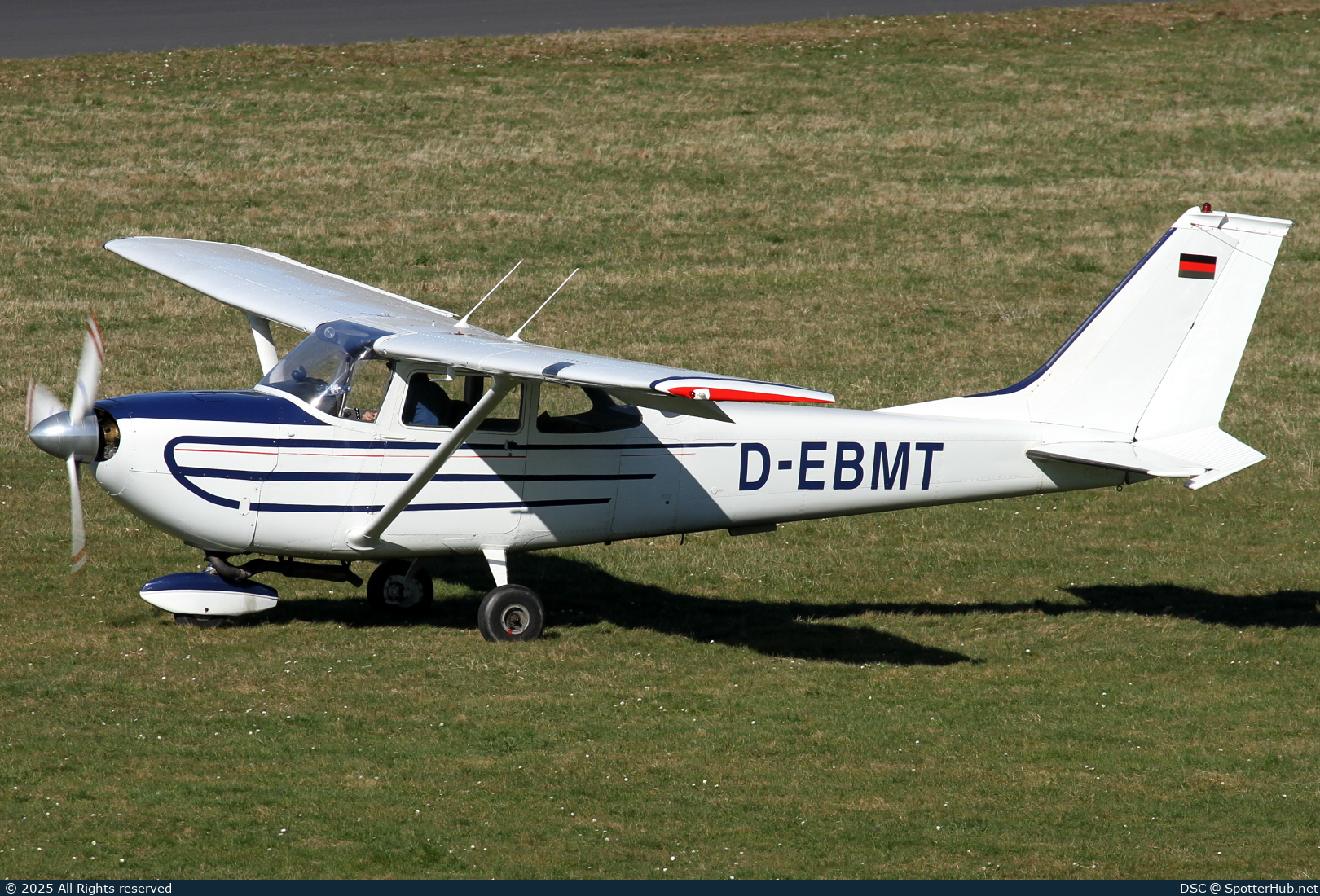 Photo of D-EBMT - Reims-Cessna FR172F Reims Rocket operated by Private