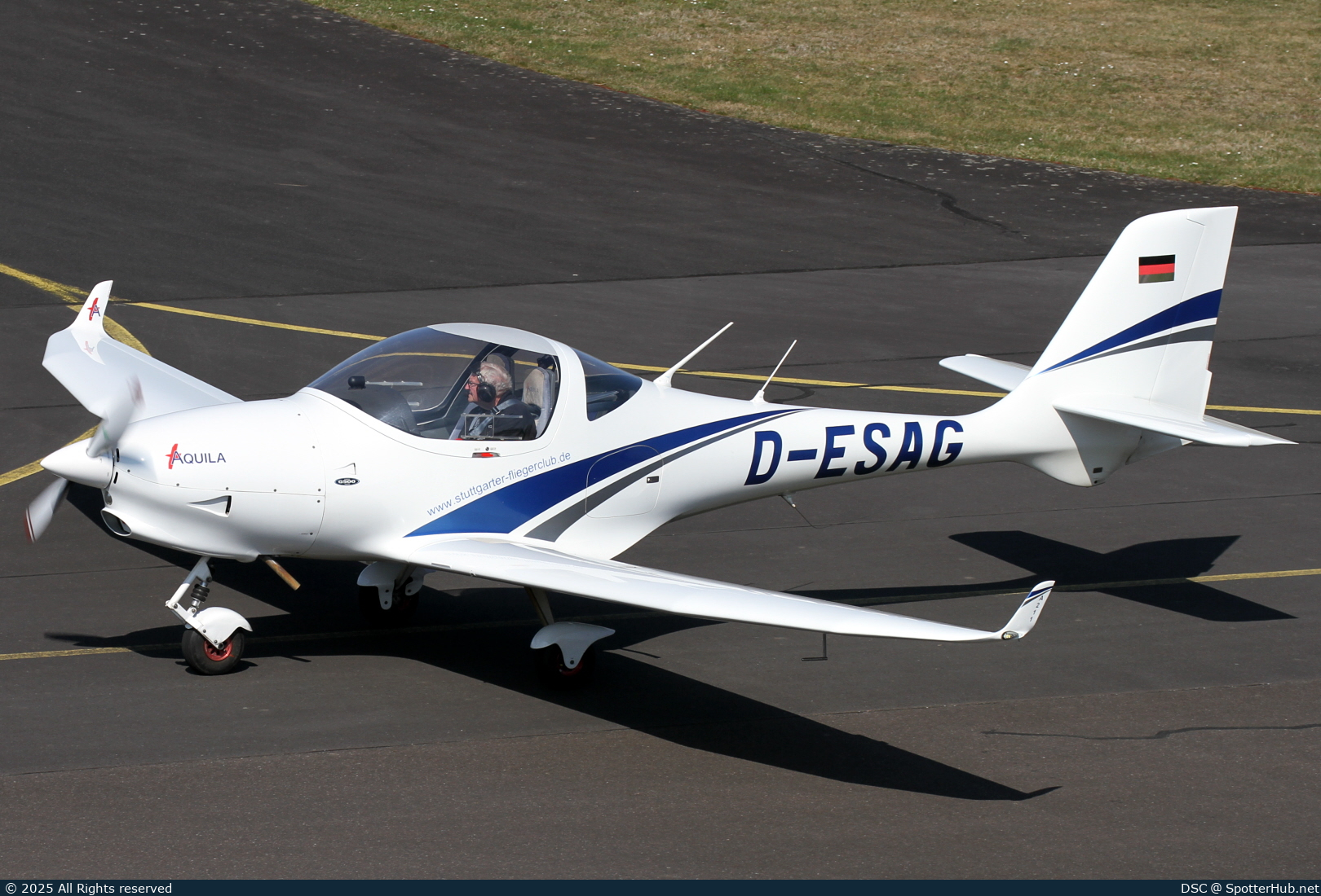 Photo of D-ESAG - Aquila A211 G operated by Stuttgarter Fliegerclub