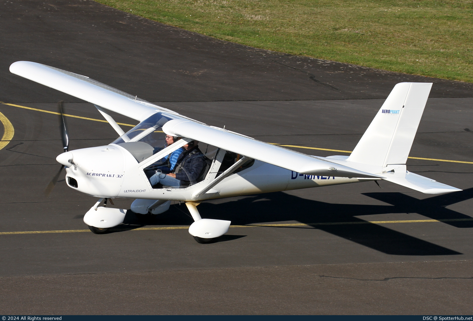 Photo of D-MNEA - Aeroprakt A-32 operated by Private