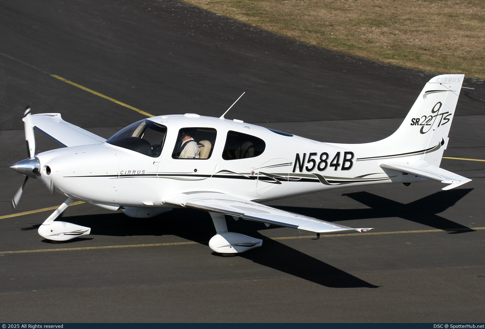 Photo of N584B - Cirrus SR22 G2 GTS operated by Private